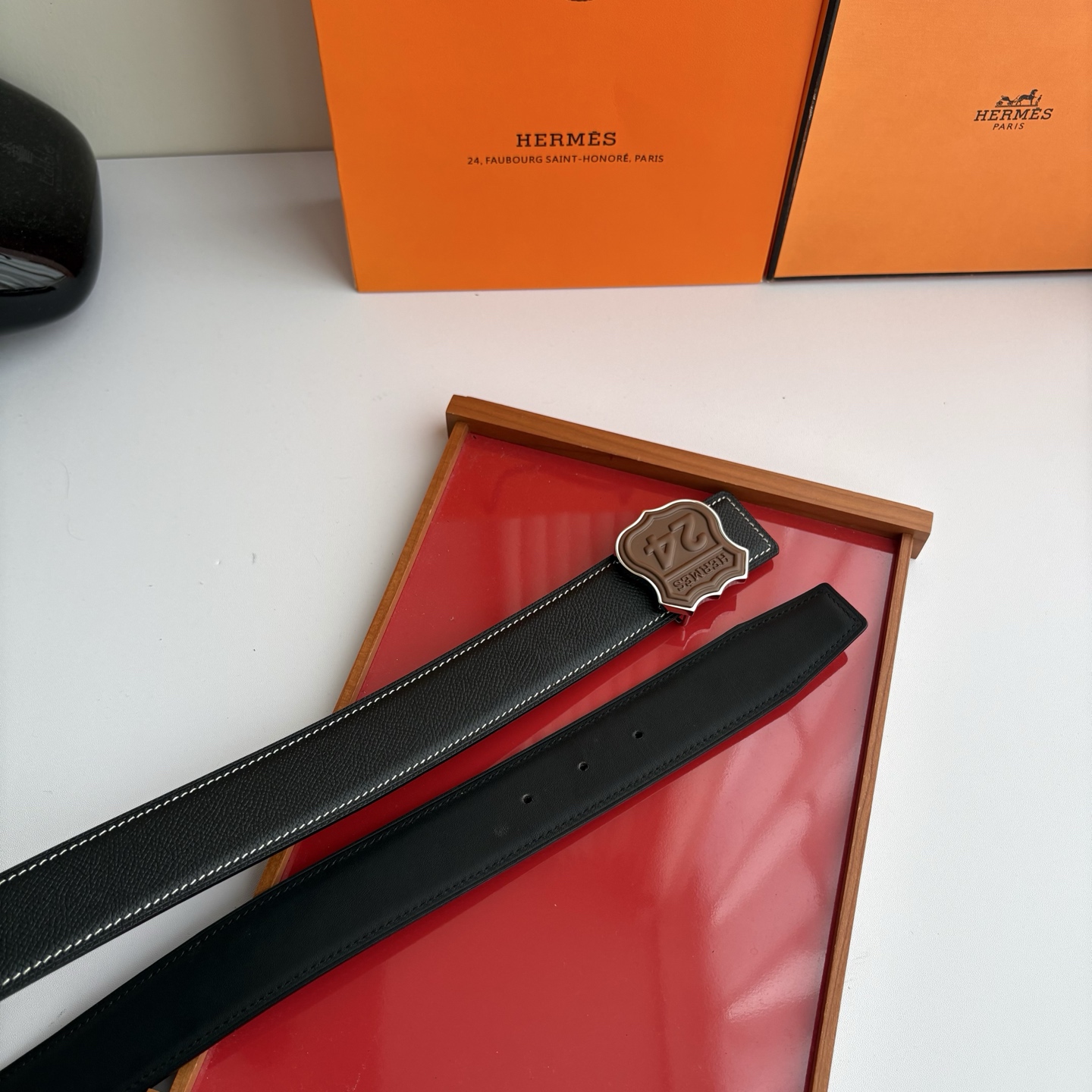 【爱马仕】Hermes 原单爱马仕，宽3.8cm进口原版皮带身，双面可用，精品电镀五金 ！