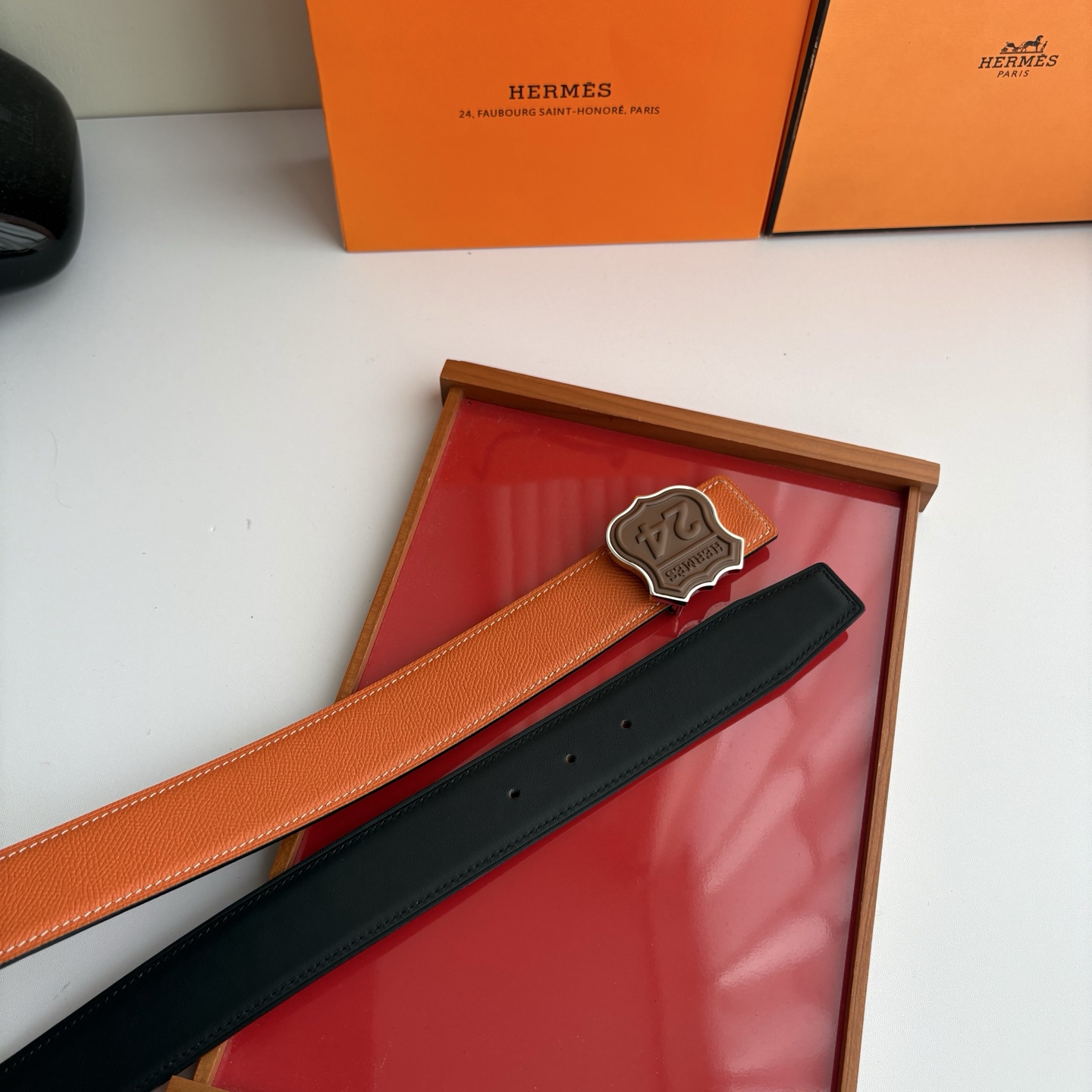 【爱马仕】Hermes 原单爱马仕，宽3.8cm进口原版皮带身，双面可用，精品电镀五金 ！