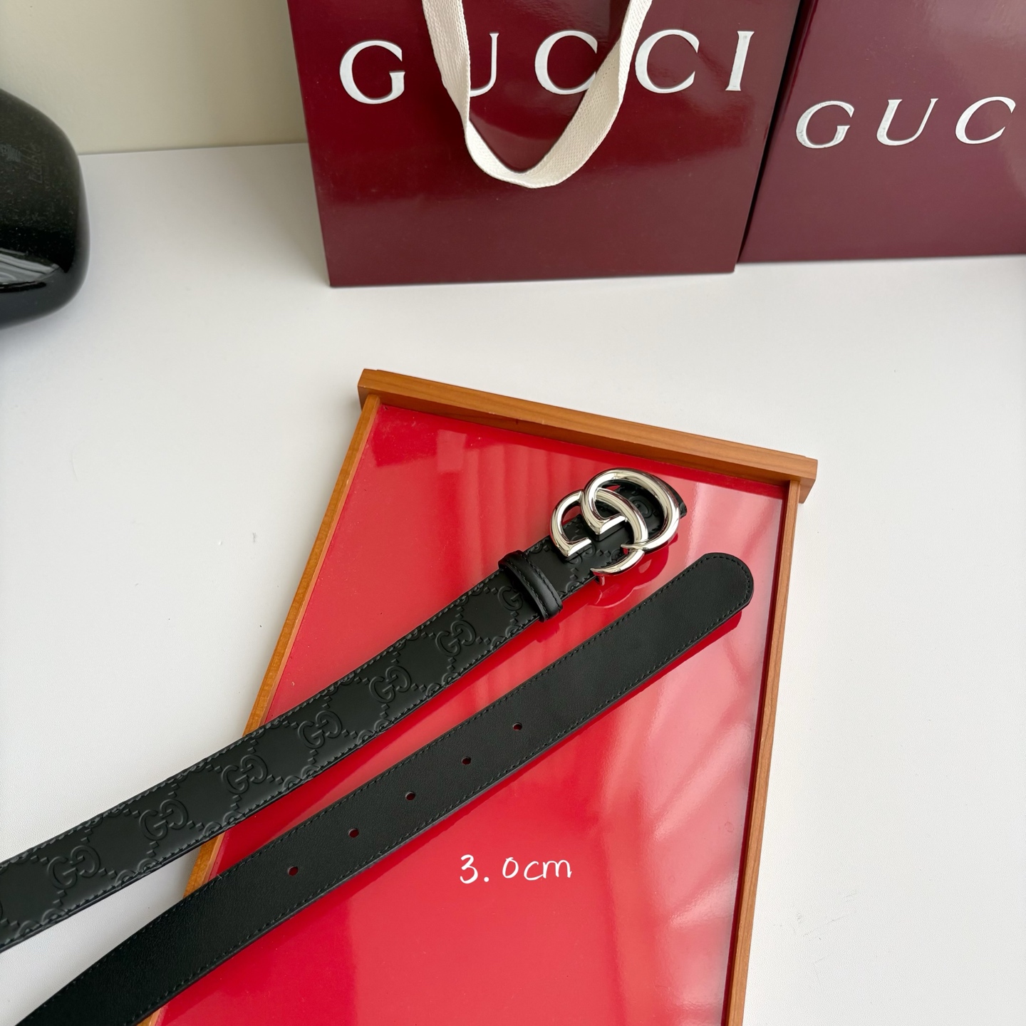 Gucci 经典原单品质，经典压花面搭配原版平纹底，纯铜挂扣，精工制作，细节看图，实物拍摄，高端奢华，宽度3.0cm