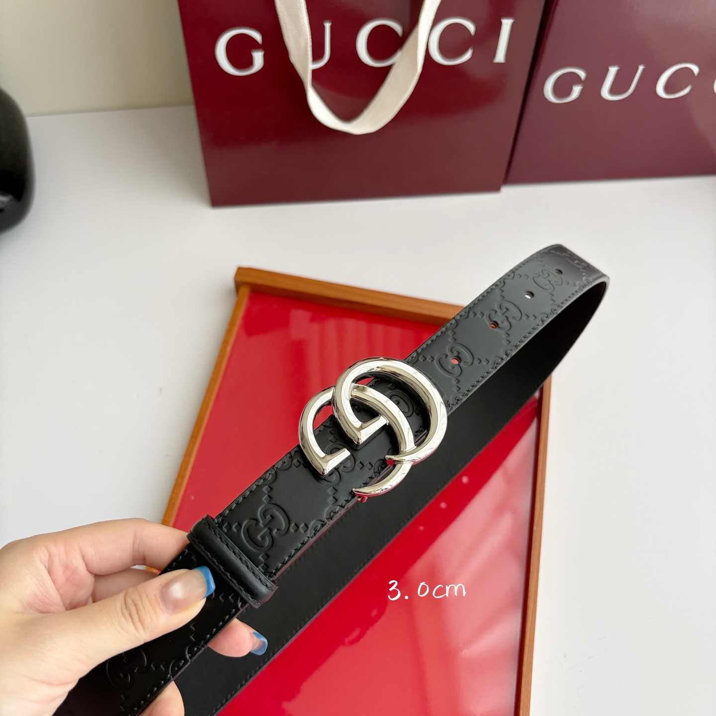Gucci 经典原单品质，经典压花面搭配原版平纹底，纯铜挂扣，精工制作，细节看图，实物拍摄，高端奢华，宽度3.0cm