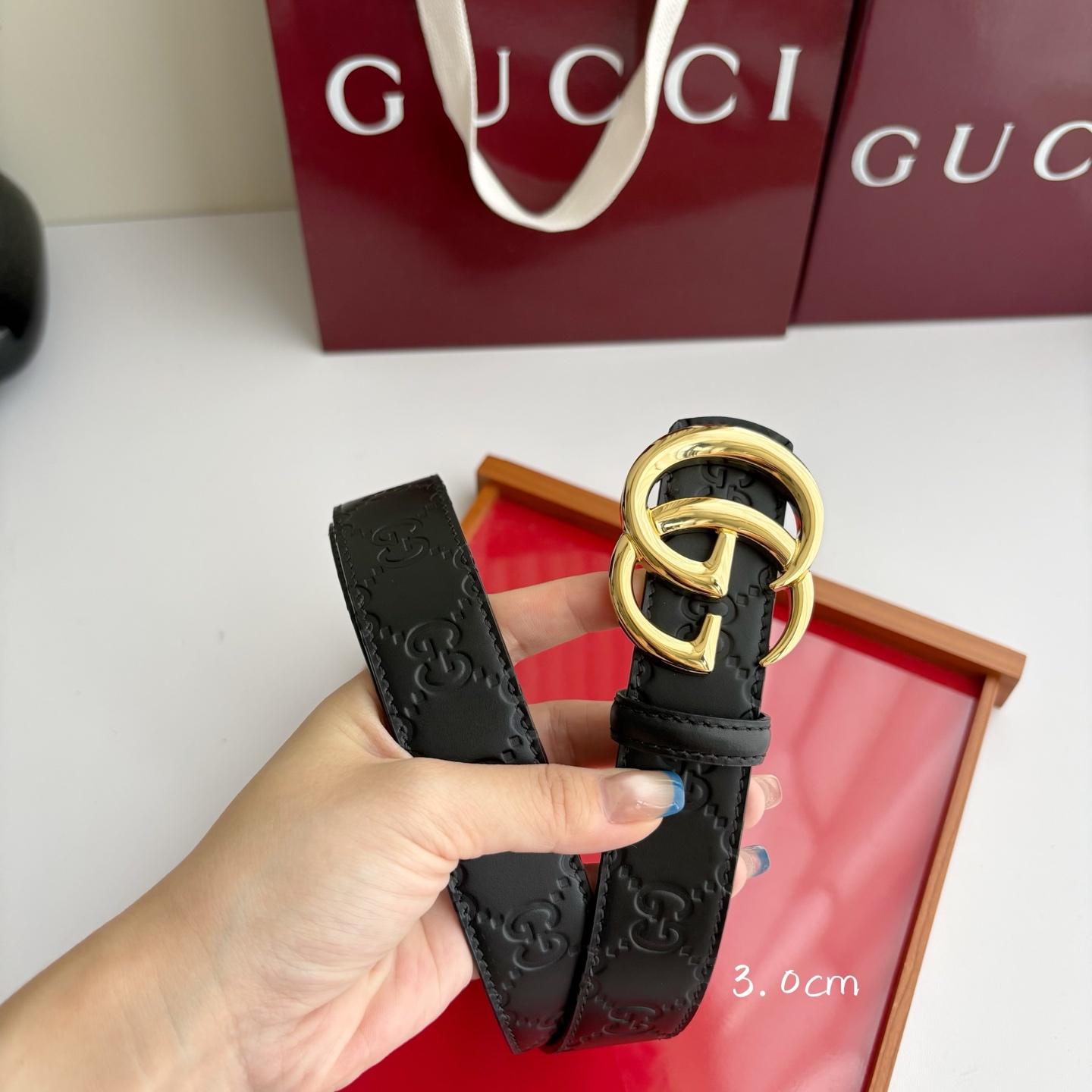 Gucci 经典原单品质，经典压花面搭配原版平纹底，纯铜挂扣，精工制作，细节看图，实物拍摄，高端奢华，宽度3.0cm