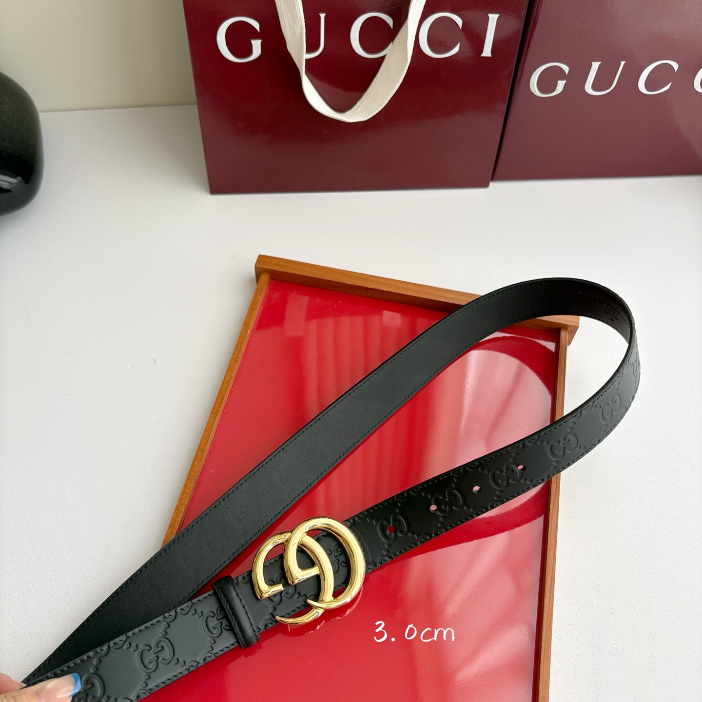 Gucci 经典原单品质，经典压花面搭配原版平纹底，纯铜挂扣，精工制作，细节看图，实物拍摄，高端奢华，宽度3.0cm