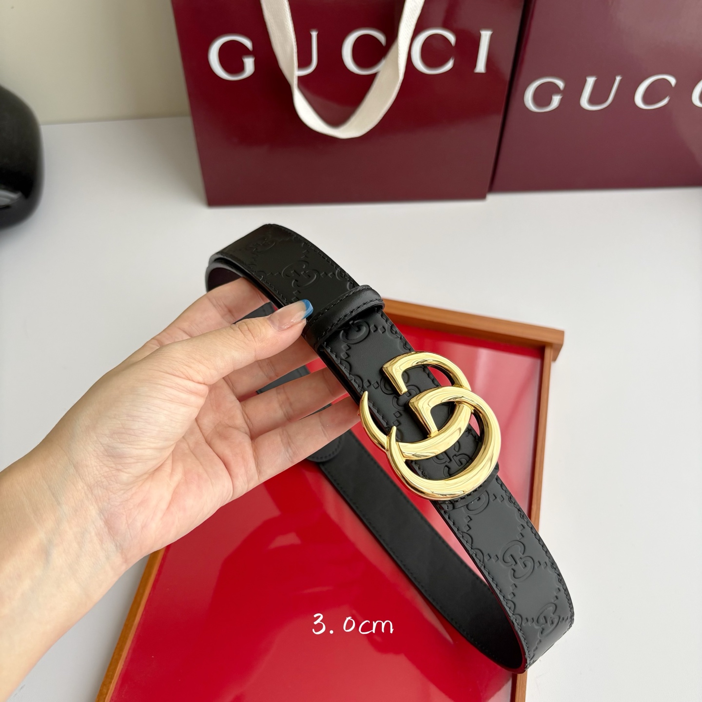 Gucci 经典原单品质，经典压花面搭配原版平纹底，纯铜挂扣，精工制作，细节看图，实物拍摄，高端奢华，宽度3.0cm