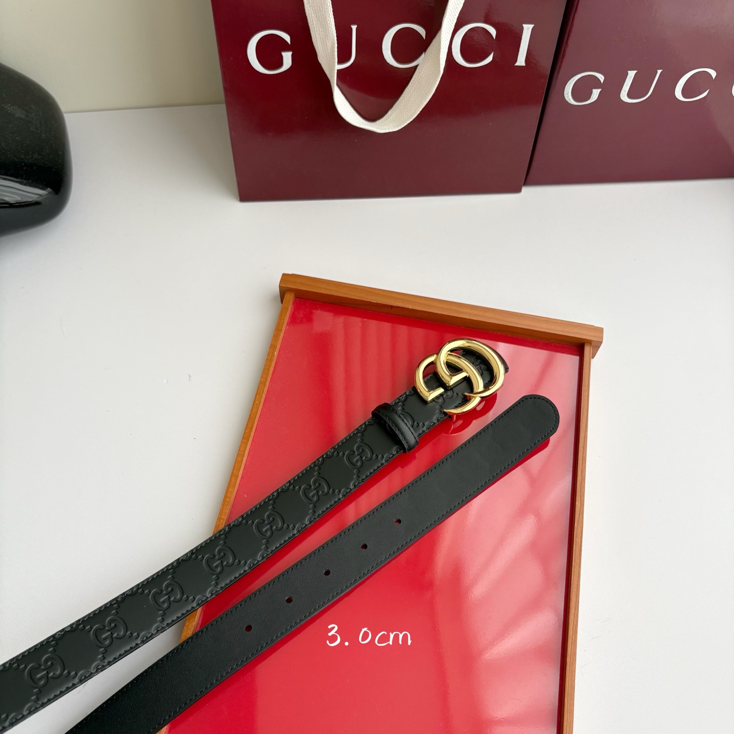 Gucci 经典原单品质，经典压花面搭配原版平纹底，纯铜挂扣，精工制作，细节看图，实物拍摄，高端奢华，宽度3.0cm
