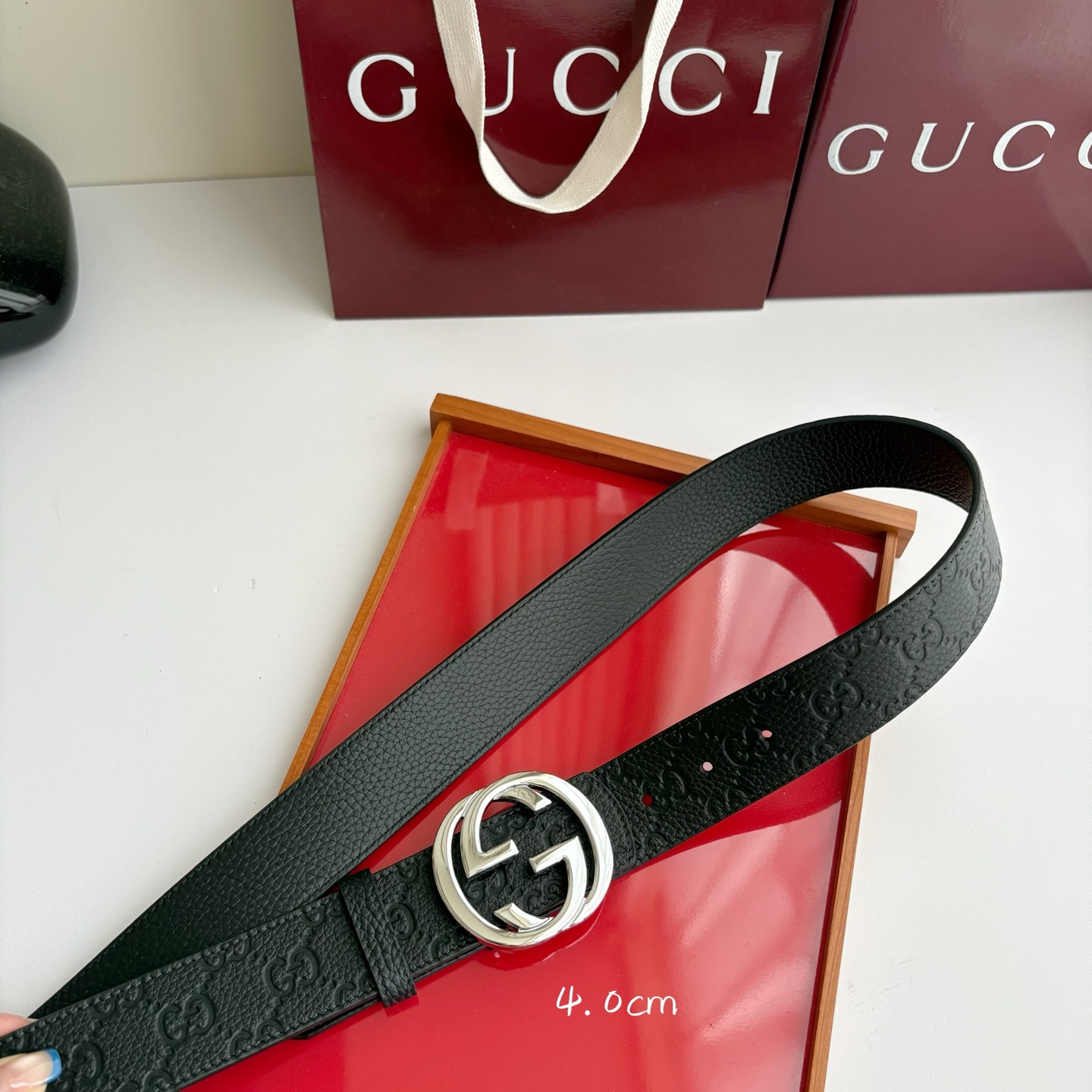 Gucci 经典原单品质，荔枝纹压花面搭配荔枝纹底，纯铜挂扣，精工制作，细节看图，实物拍摄，高端奢华，宽度4.0cm