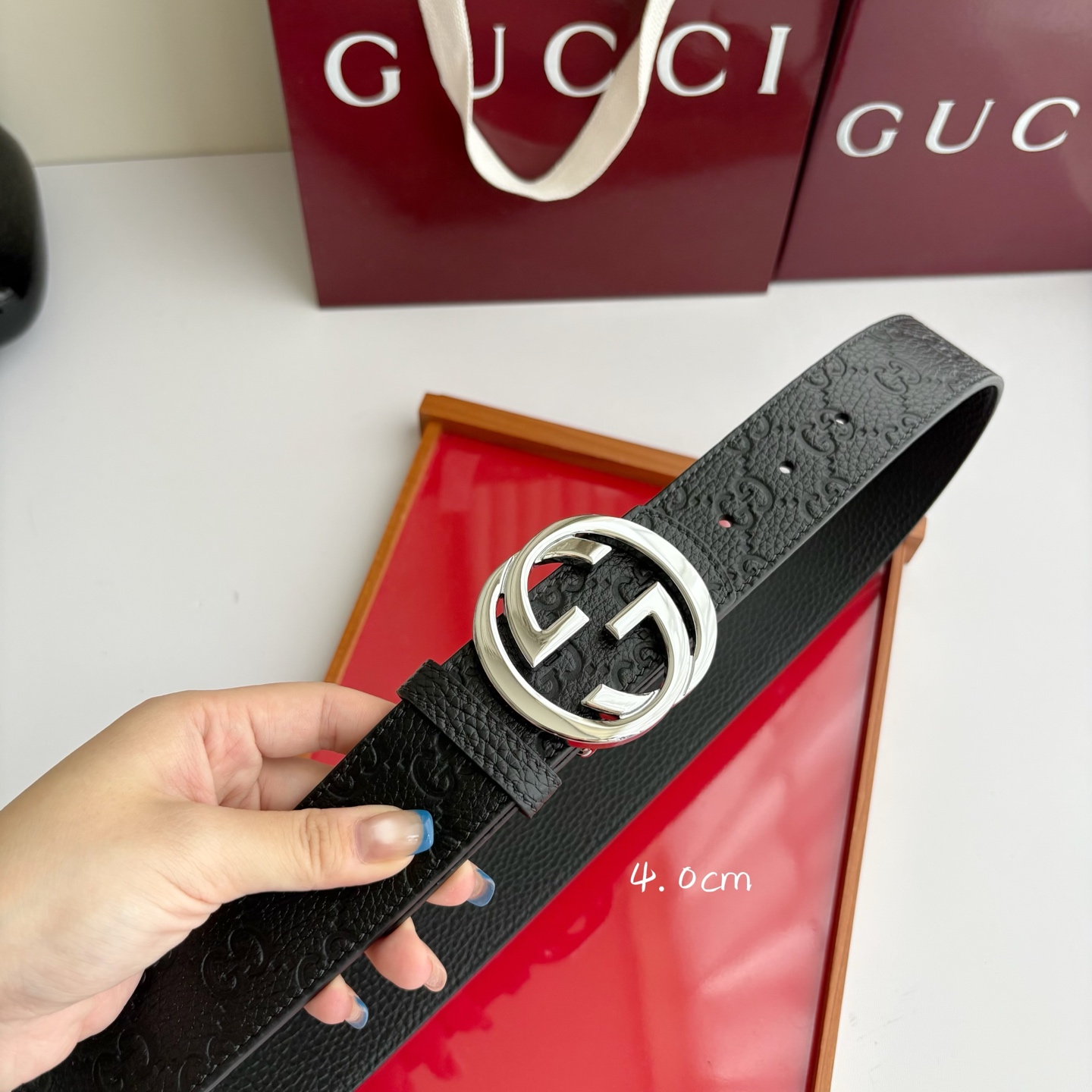 Gucci 经典原单品质，荔枝纹压花面搭配荔枝纹底，纯铜挂扣，精工制作，细节看图，实物拍摄，高端奢华，宽度4.0cm