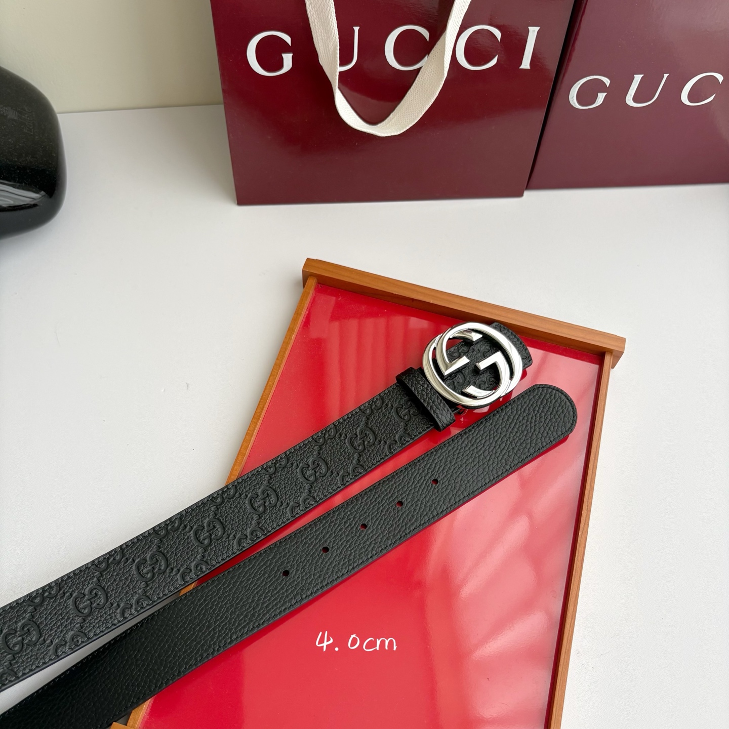 Gucci 经典原单品质，荔枝纹压花面搭配荔枝纹底，纯铜挂扣，精工制作，细节看图，实物拍摄，高端奢华，宽度4.0cm