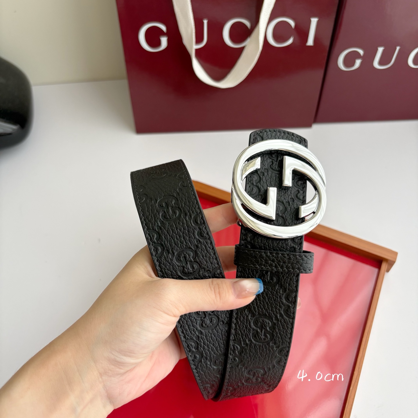 Gucci 经典原单品质，荔枝纹压花面搭配荔枝纹底，纯铜挂扣，精工制作，细节看图，实物拍摄，高端奢华，宽度4.0cm