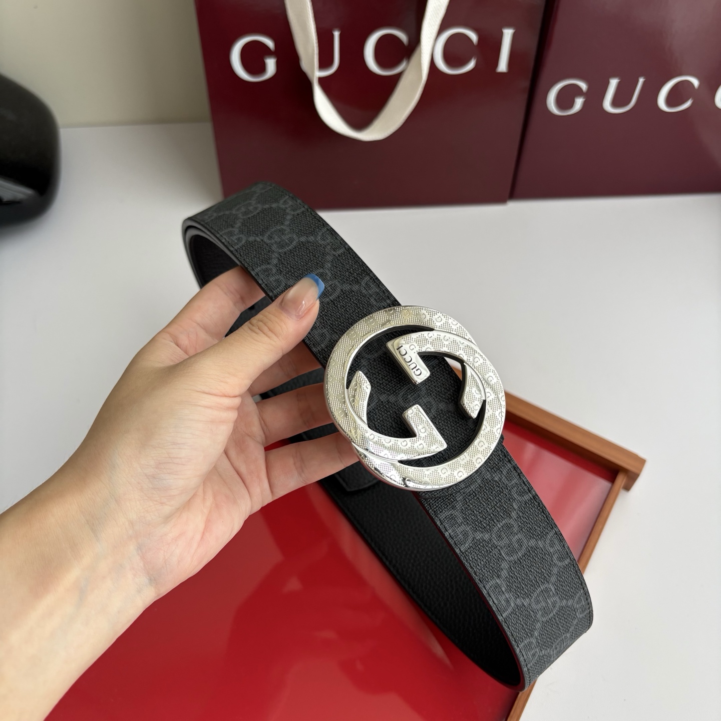 Gucci 经典原单品质，经典印花面搭配荔枝纹底，纯钢挂扣，精工制作，细节看图，实物拍摄，高端奢华，宽度4.0cm