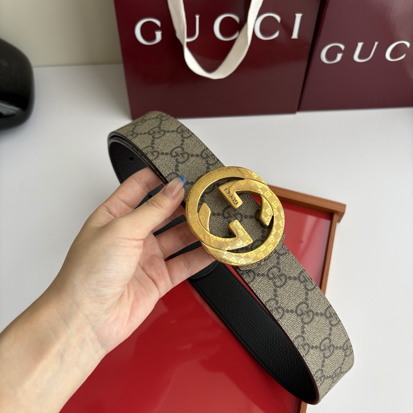 Gucci 经典原单品质，经典印花面搭配荔枝纹底，纯钢挂扣，精工制作，细节看图，实物拍摄，高端奢华，宽度4.0cm