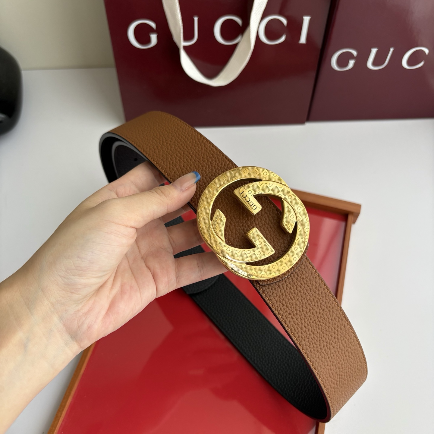 Gucci 经典原单品质，黑土黄双面荔枝纹双面可用，纯钢挂扣，精工制作，细节看图，实物拍摄，高端奢华，宽度4.0cm