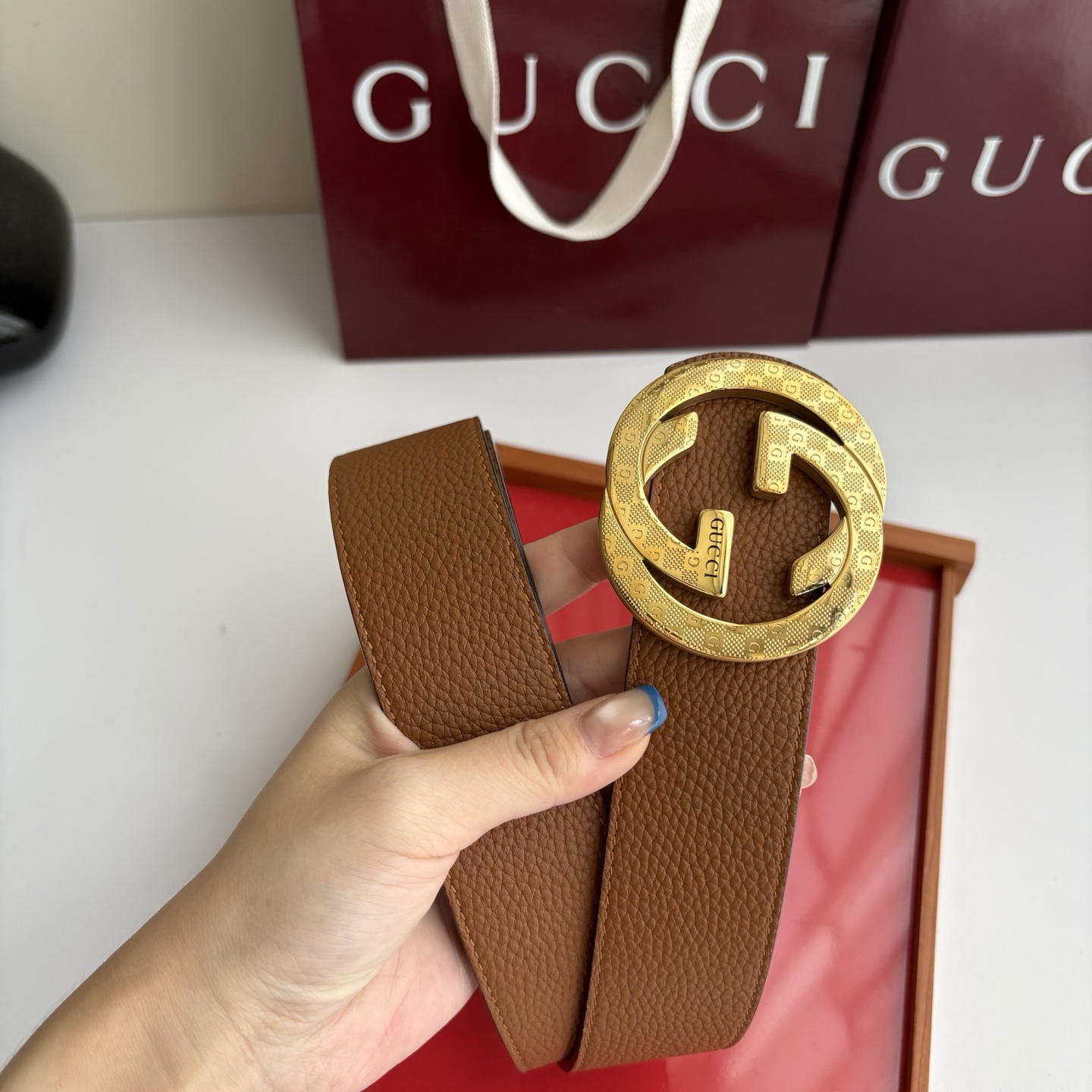 Gucci 经典原单品质，黑土黄双面荔枝纹双面可用，纯钢挂扣，精工制作，细节看图，实物拍摄，高端奢华，宽度4.0cm