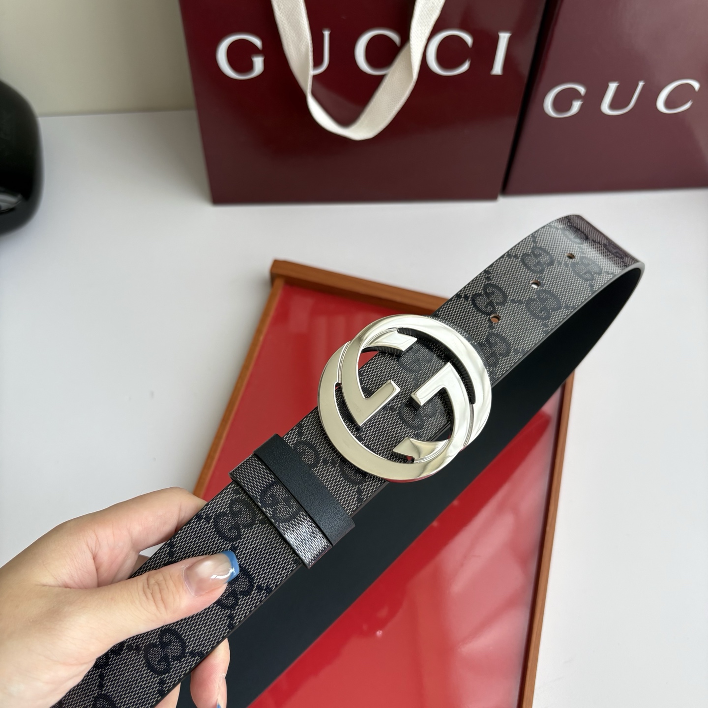 Gucci 原单品质，新款pvc印花面搭配原版平纹灰色底，精品铜挂扣，精工制作，细节看图，实物拍摄，高端奢华，宽度4.0