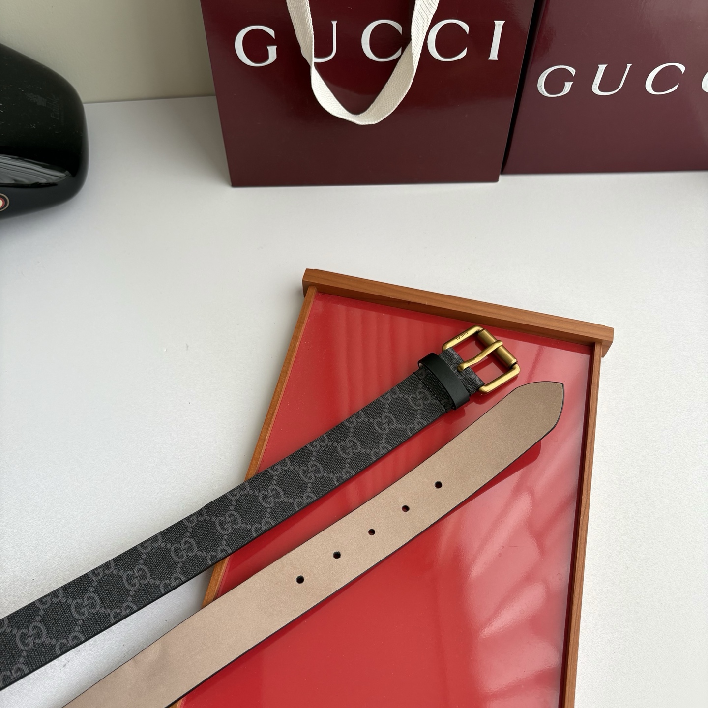 Gucci 经典原单品质，🐍印花点缀经典pvc GG印花，搭配树膏沙底，精品针扣精工制作，细节看图，实物拍摄，高端奢华，