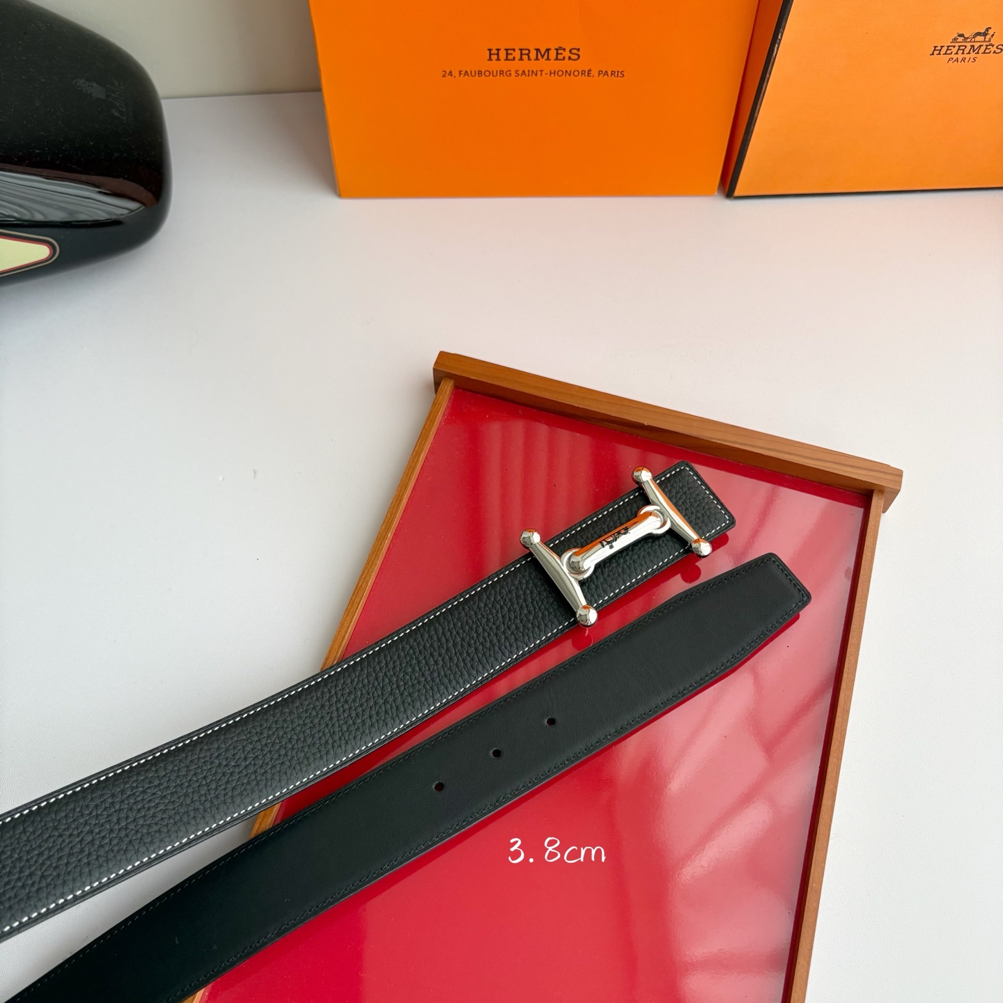【爱马仕】Hermes 原单爱马仕，宽3.8cm进口原版皮带身，双面可用，精品电镀五金 ！