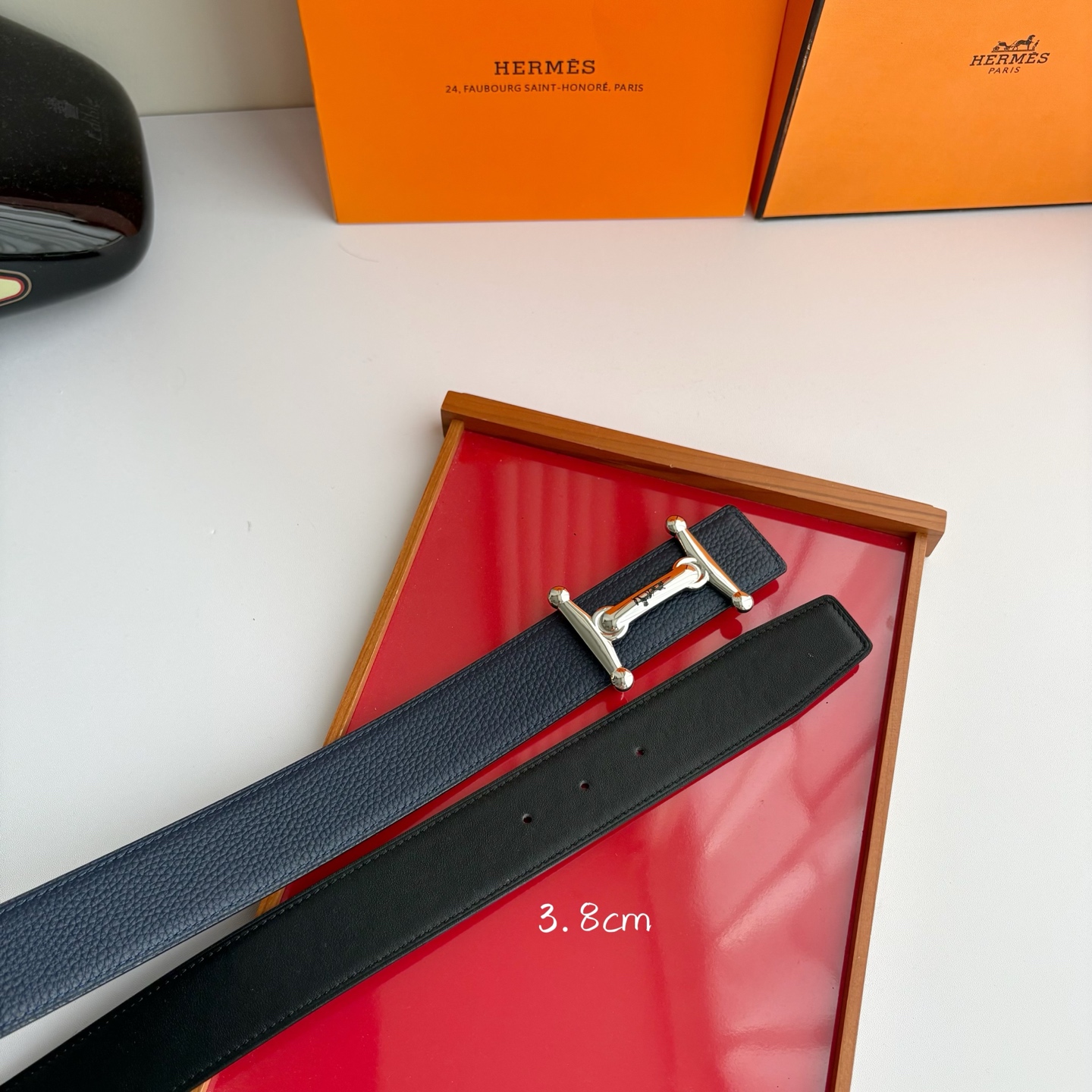 【爱马仕】Hermes 原单爱马仕，宽3.8cm进口原版皮带身，双面可用，精品电镀五金 ！