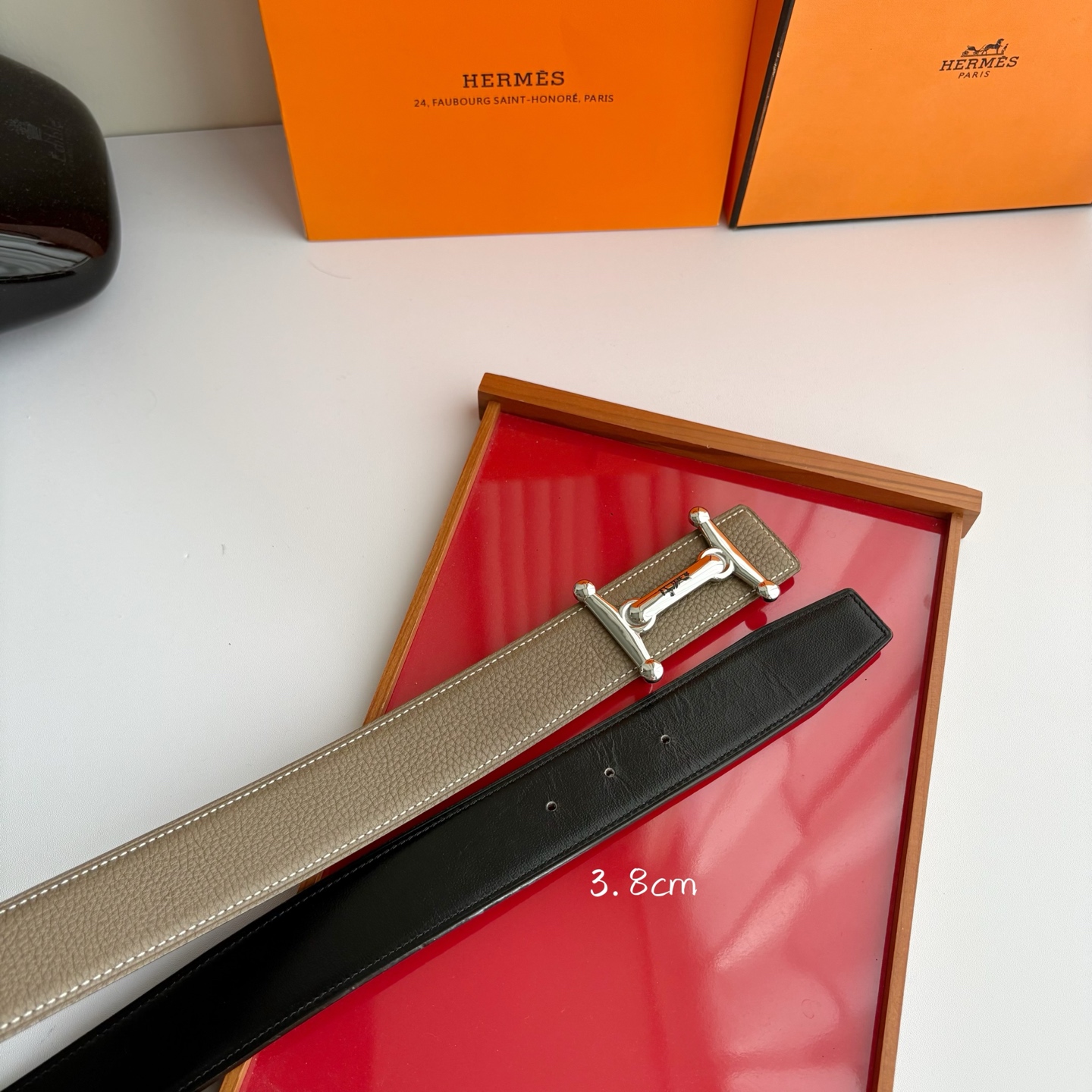 【爱马仕】Hermes 原单爱马仕，宽3.8cm进口原版皮带身，双面可用，精品电镀五金 ！