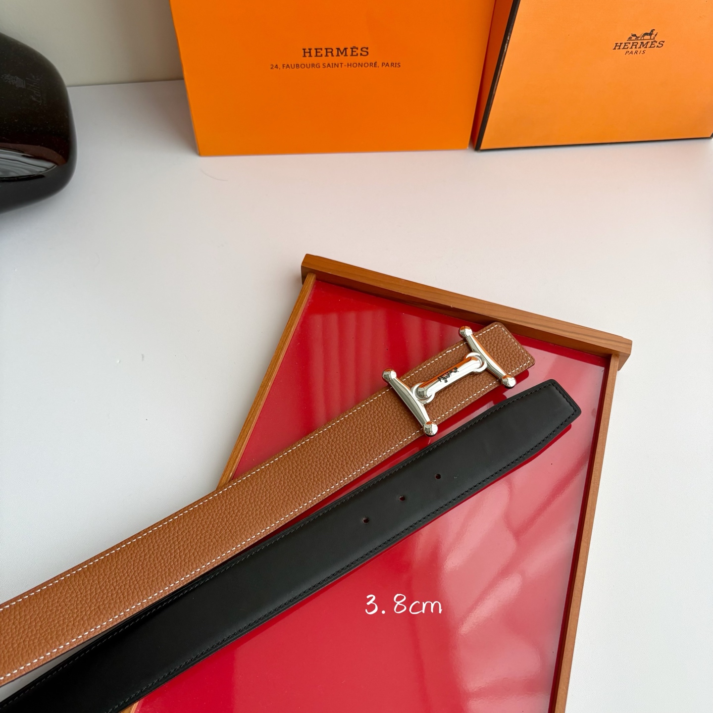 【爱马仕】Hermes 原单爱马仕，宽3.8cm进口原版皮带身，双面可用，精品电镀五金 ！