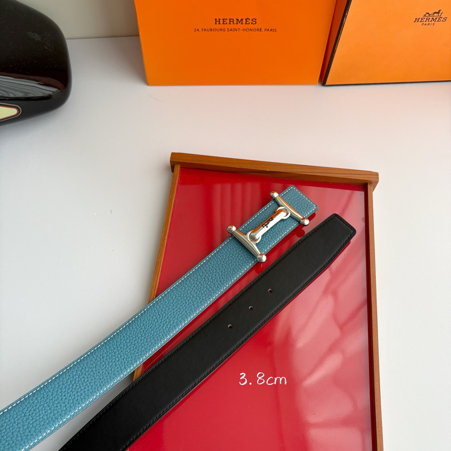 【爱马仕】Hermes 原单爱马仕，宽3.8cm进口原版皮带身，双面可用，精品电镀五金 ！