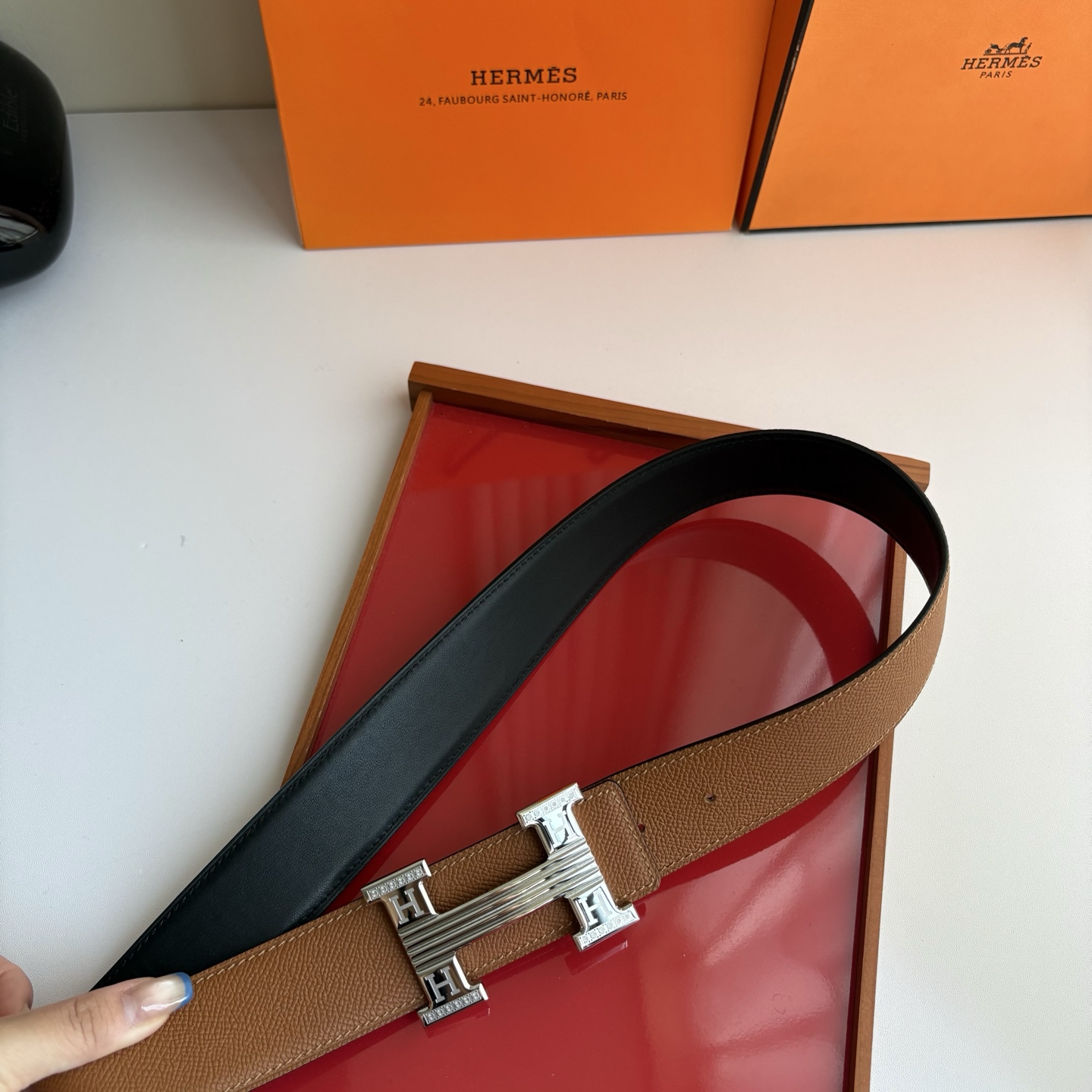 【爱马仕】Hermes 原单爱马仕，宽3.8cm进口原版皮带身，双面可用，精品电镀五金 ！