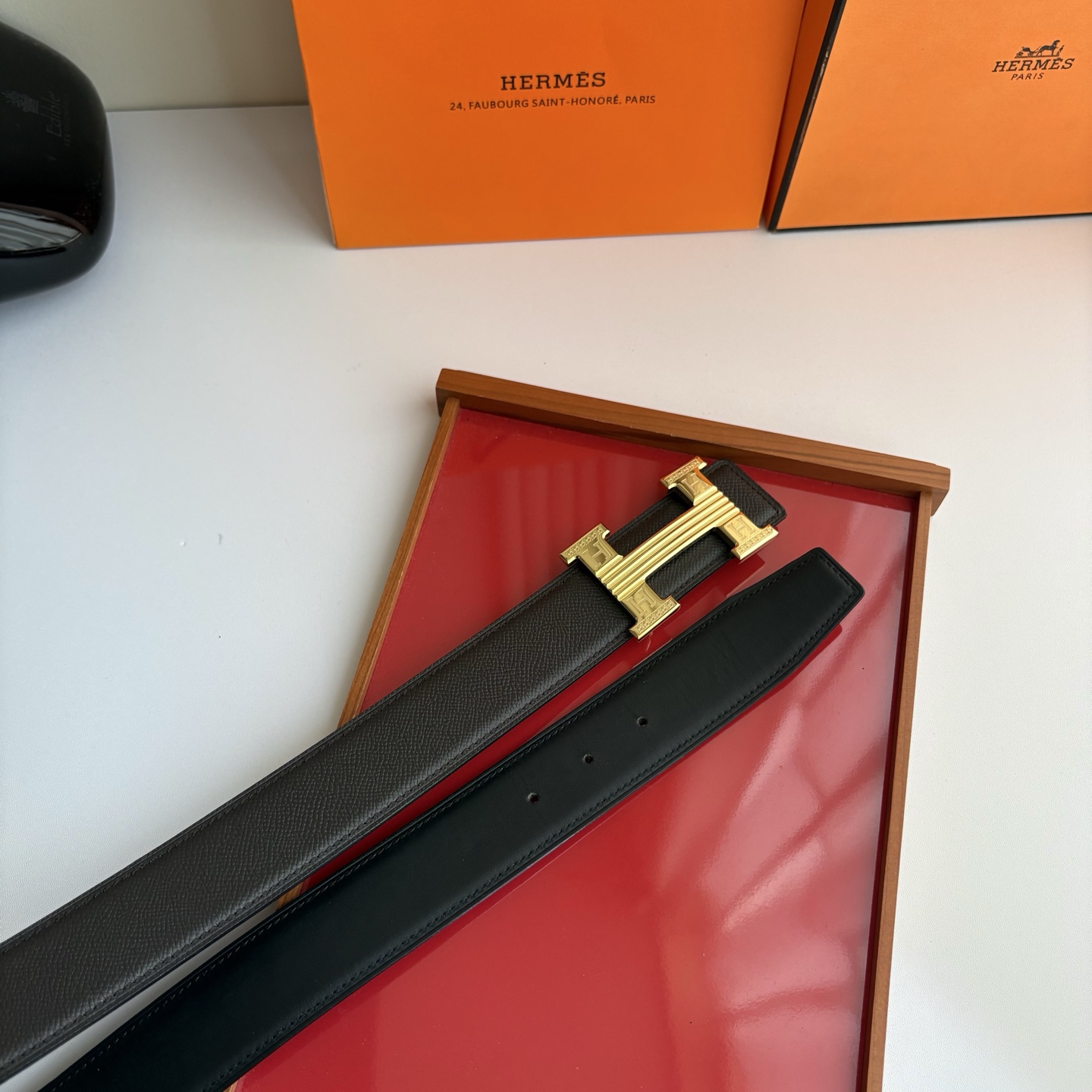 【爱马仕】Hermes 原单爱马仕，宽3.8cm进口原版皮带身，双面可用，精品电镀五金 ！