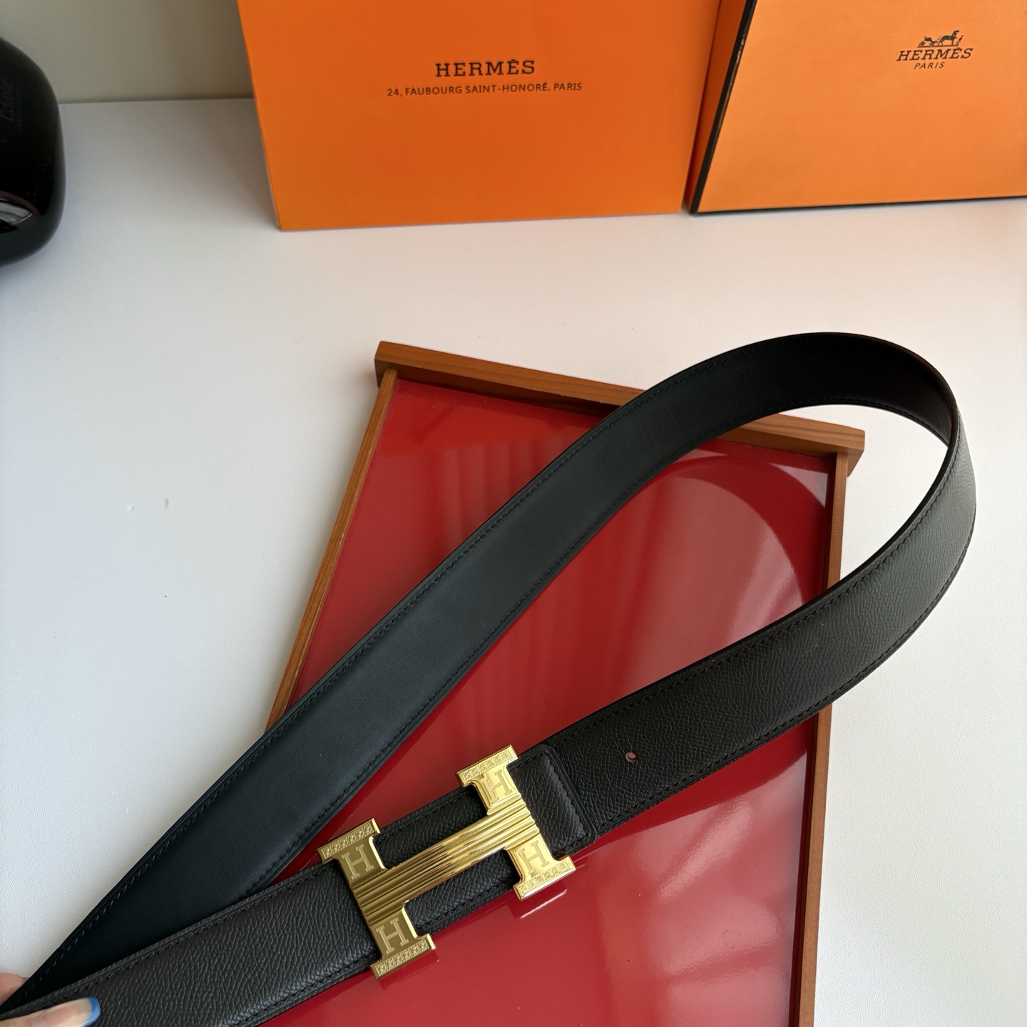 【爱马仕】Hermes 原单爱马仕，宽3.8cm进口原版皮带身，双面可用，精品电镀五金 ！
