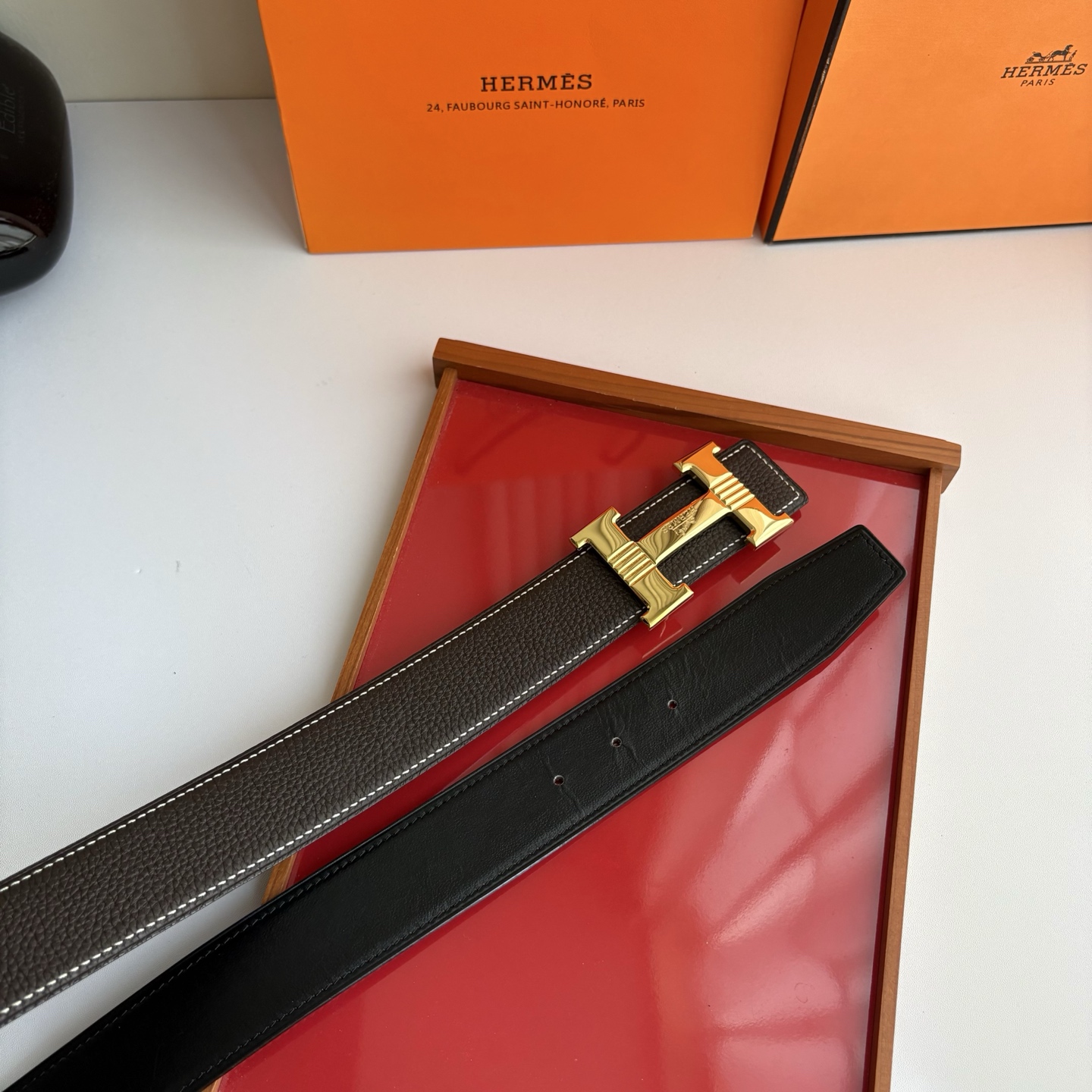 【爱马仕】Hermes 原单爱马仕，宽3.8cm进口原版皮带身，双面可用，精品电镀五金 ！