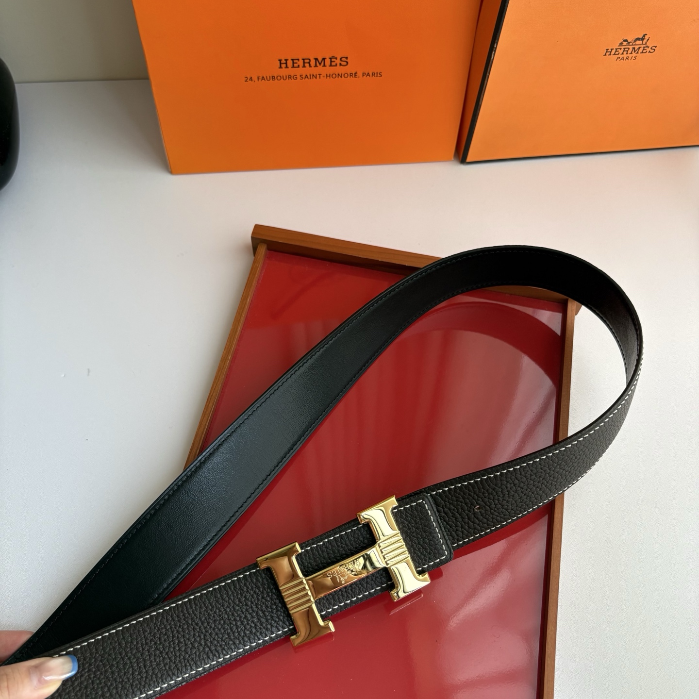 【爱马仕】Hermes 原单爱马仕，宽3.8cm进口原版皮带身，双面可用，精品电镀五金 ！