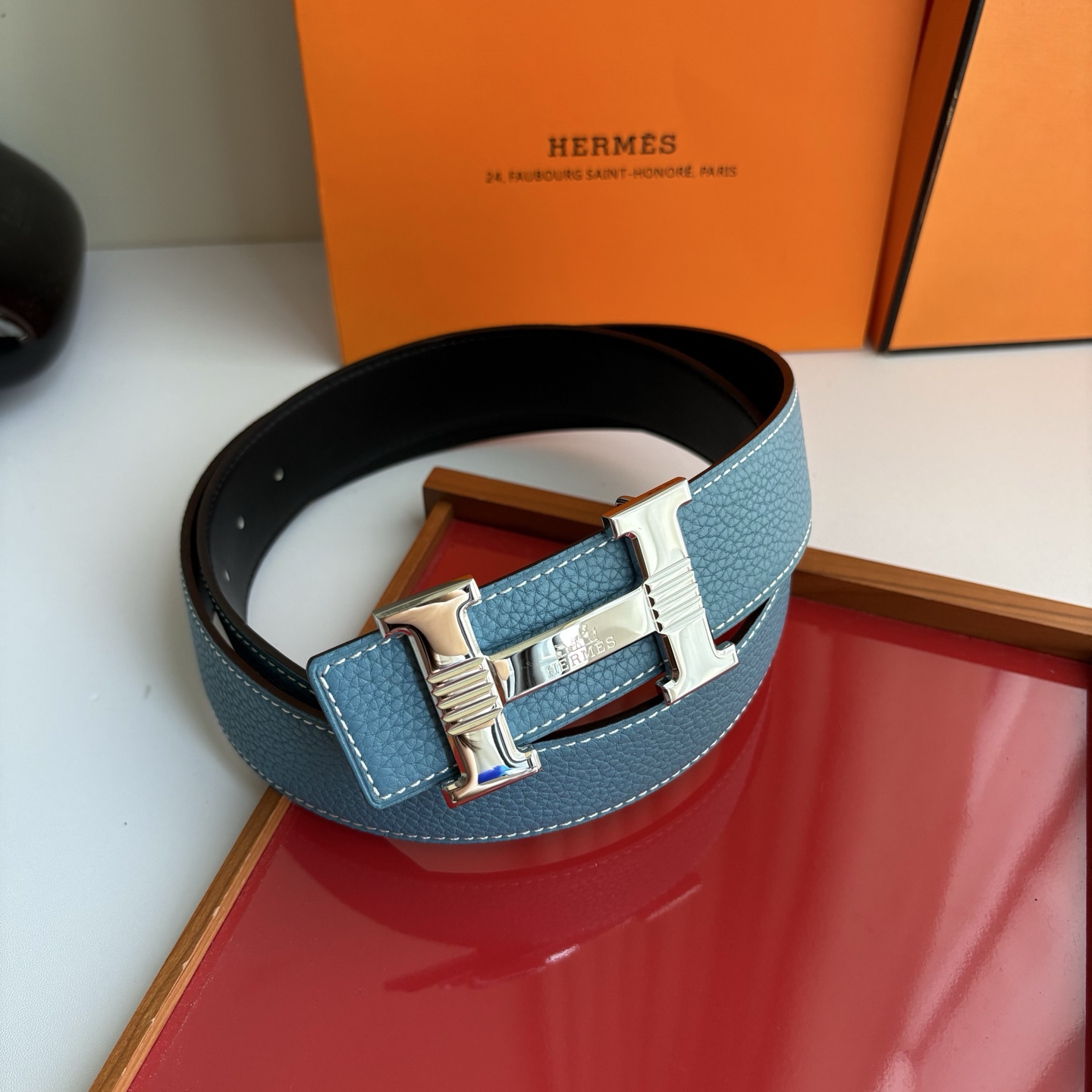【爱马仕】Hermes 原单爱马仕，宽3.8cm进口原版皮带身，双面可用，精品电镀五金 ！