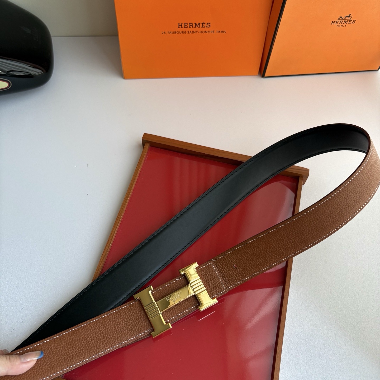 【爱马仕】Hermes 原单爱马仕，宽3.8cm进口原版皮带身，双面可用，精品电镀五金 ！