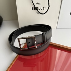 伯尔鲁帝 〖 Berluti 〗:采用意大利Venezia皮革和Patina古法染色工艺双面顶级头层小牛皮,搭配专柜 伯尔鲁帝 〖 Berluti 〗:采用意大利Venezia皮革和Patina古法染色工艺双面顶级头层小牛皮,搭配专柜