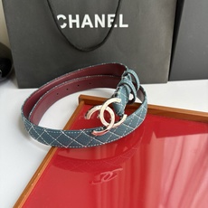 CHANEL 2.5cm小香女装腰带 双面进口原版小牛皮 纯铜五金 低调奢华 时尚百搭 CHANEL 2.5cm小香女装腰带 双面进口原版小牛皮 纯铜五金 低调奢华 时尚百搭