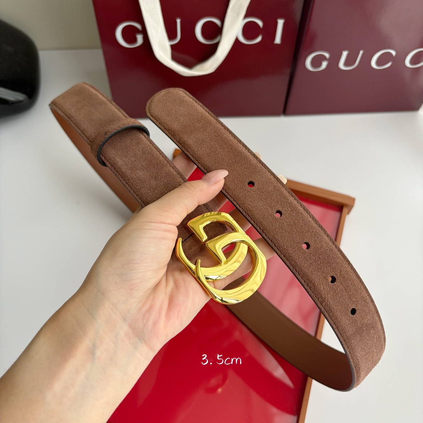 Gucci 经典原单品质，绒面材质搭配同色系皮底，精品铜扣，精工制作，细节看图，实物拍摄，高端奢华，宽度3.5cm