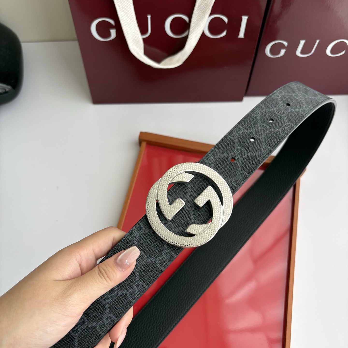 Gucci 经典原单品质，经典印花Pvc面搭配黑色荔枝纹底，纯钢挂扣，精工制作，细节看图，实物拍摄，高端奢华，宽度4.0