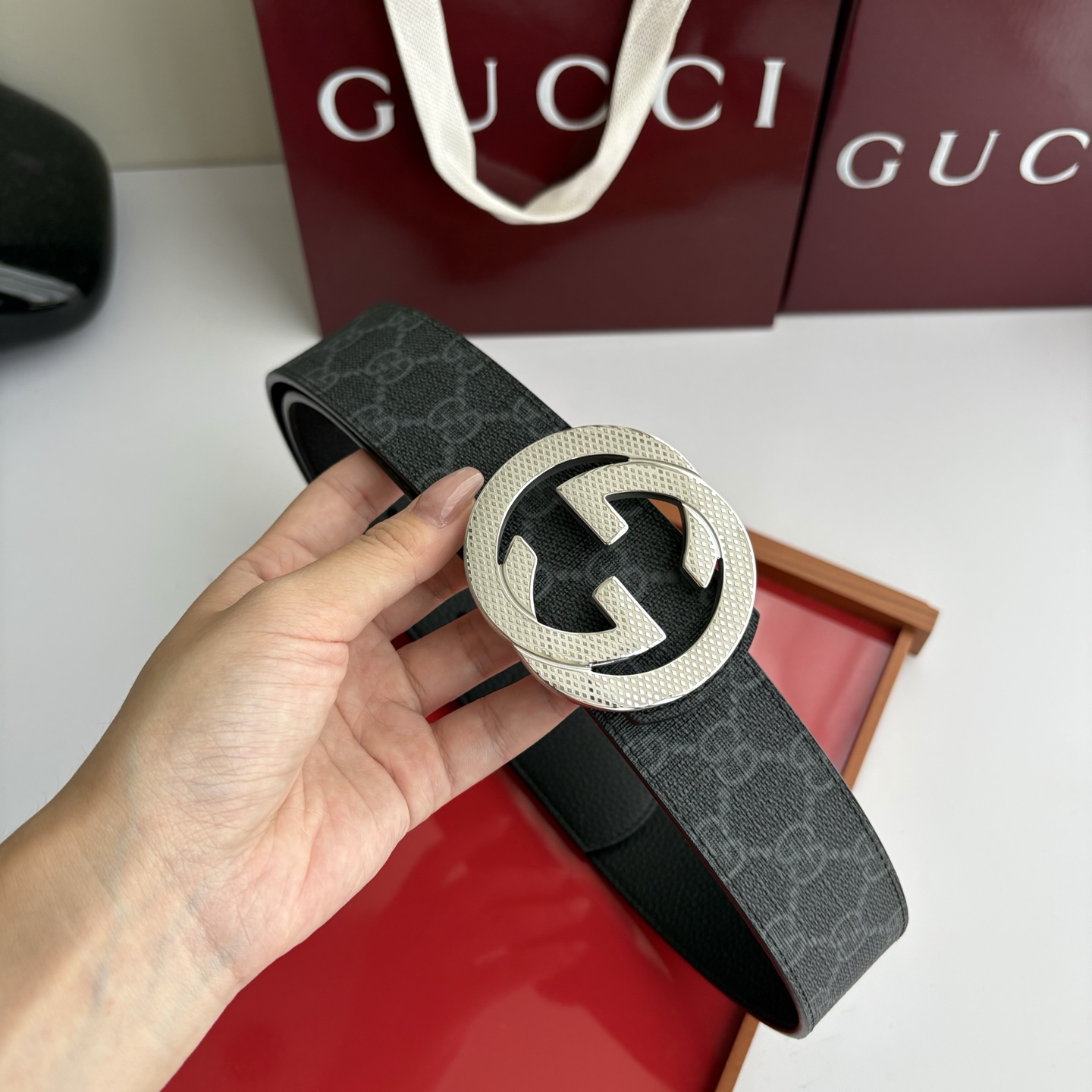 Gucci 经典原单品质，经典印花Pvc面搭配黑色荔枝纹底，纯钢挂扣，精工制作，细节看图，实物拍摄，高端奢华，宽度4.0