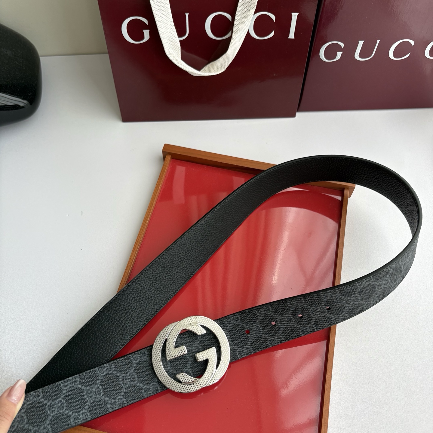 Gucci 经典原单品质，经典印花Pvc面搭配黑色荔枝纹底，纯钢挂扣，精工制作，细节看图，实物拍摄，高端奢华，宽度4.0