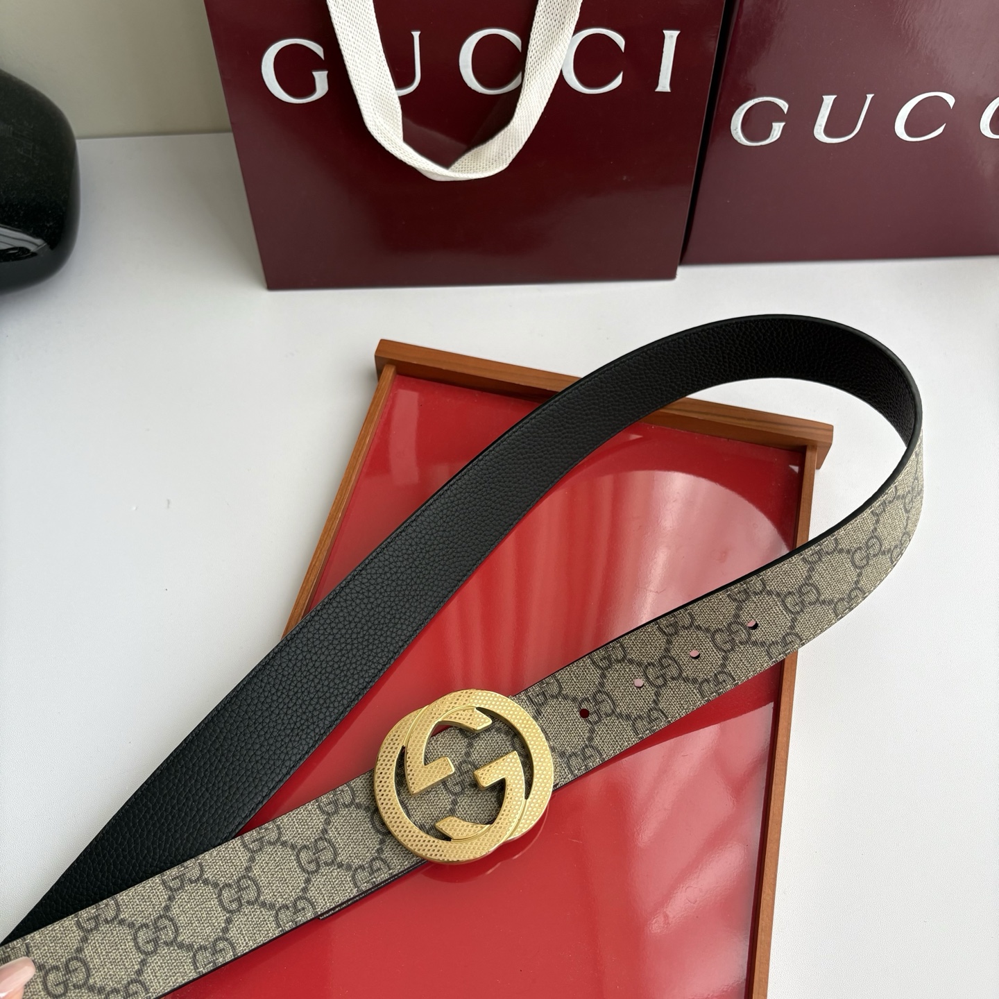 Gucci 经典原单品质，经典印花Pvc面搭配黑色荔枝纹底，纯钢挂扣，精工制作，细节看图，实物拍摄，高端奢华，宽度4.0