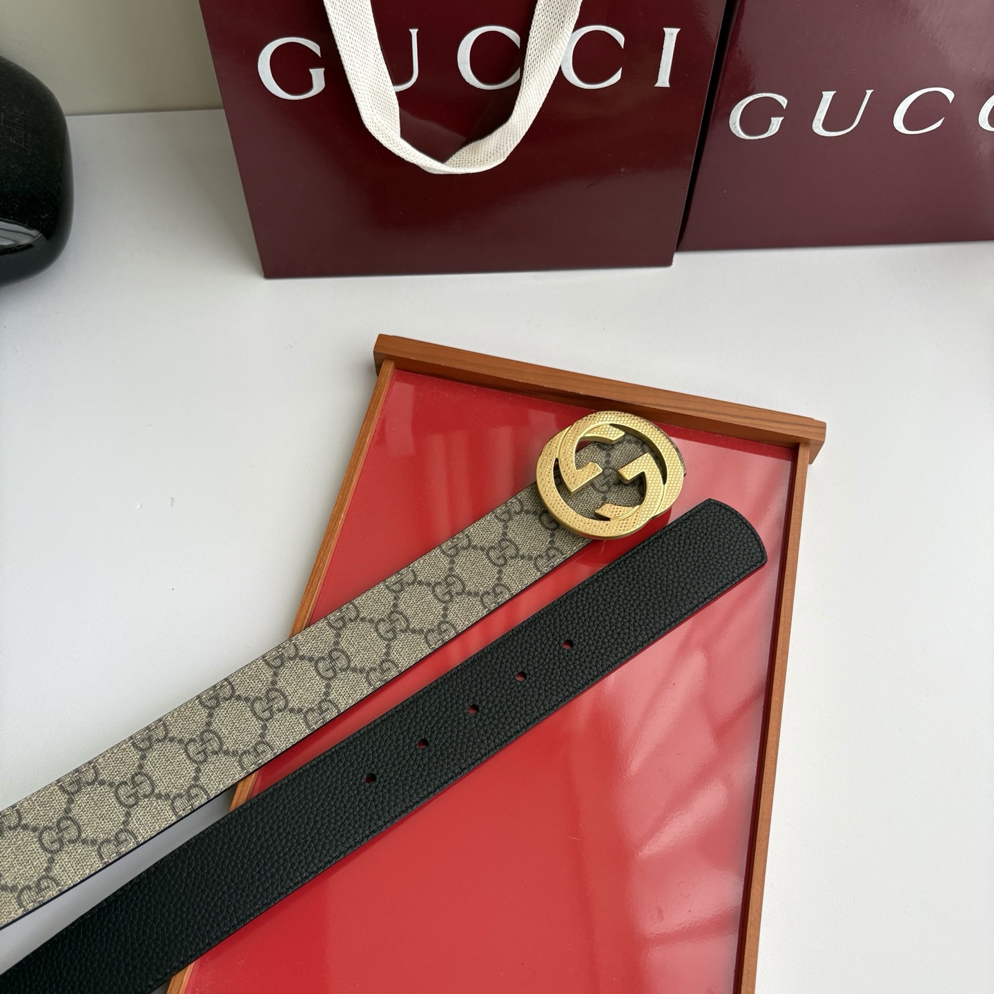Gucci 经典原单品质，经典印花Pvc面搭配黑色荔枝纹底，纯钢挂扣，精工制作，细节看图，实物拍摄，高端奢华，宽度4.0