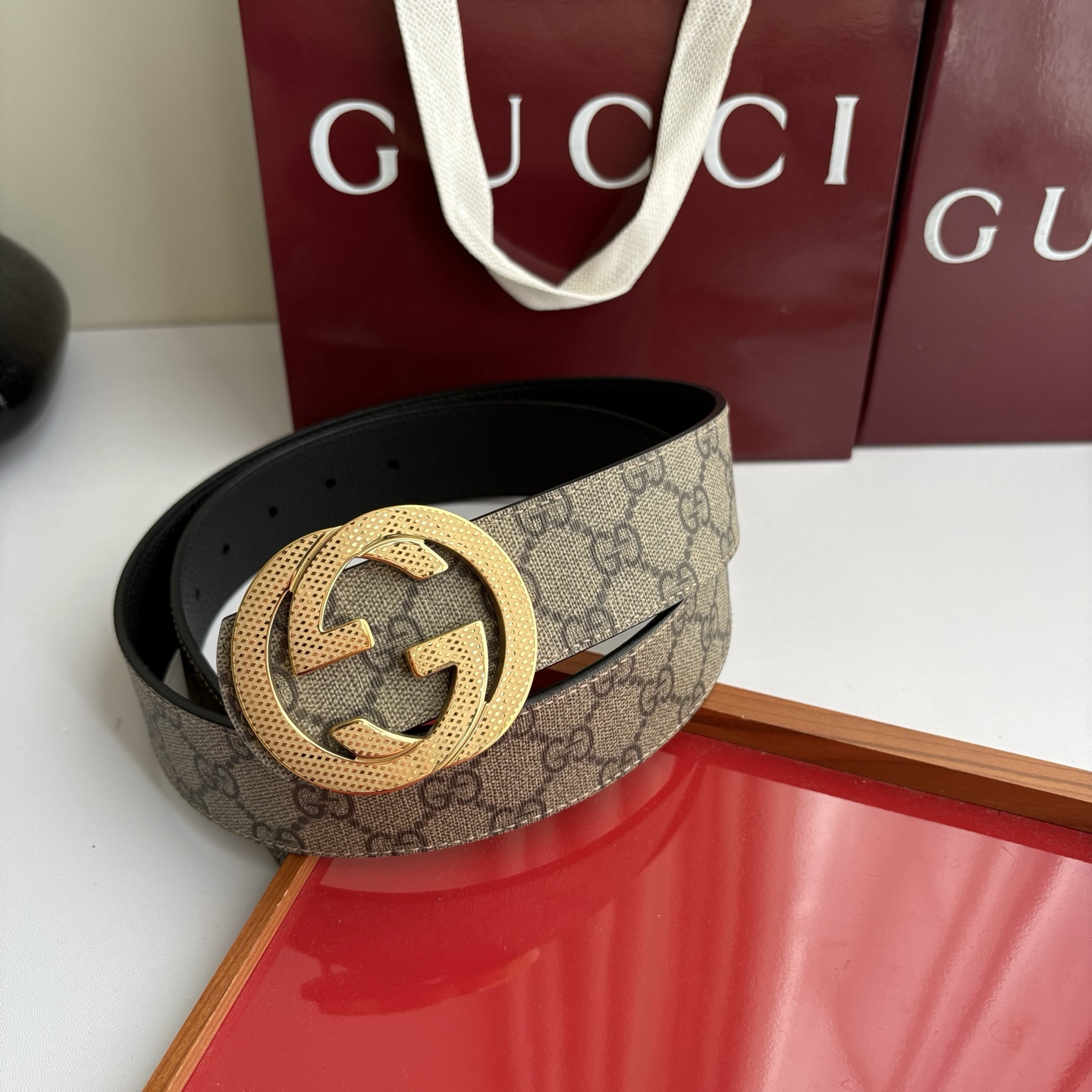 Gucci 经典原单品质，经典印花Pvc面搭配黑色荔枝纹底，纯钢挂扣，精工制作，细节看图，实物拍摄，高端奢华，宽度4.0