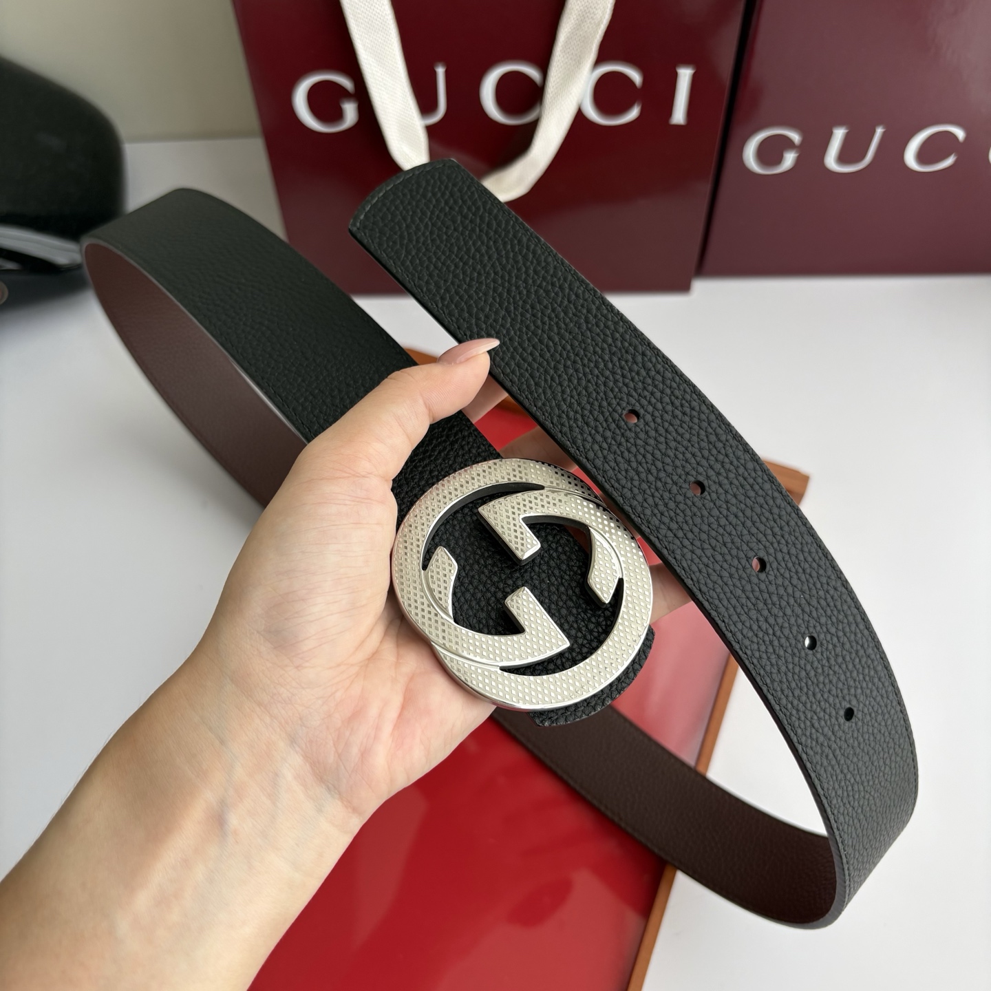 Gucci 经典原单品质，黑棕双面荔枝纹，纯钢挂扣，精工制作，细节看图，实物拍摄，高端奢华，宽度4.0cm