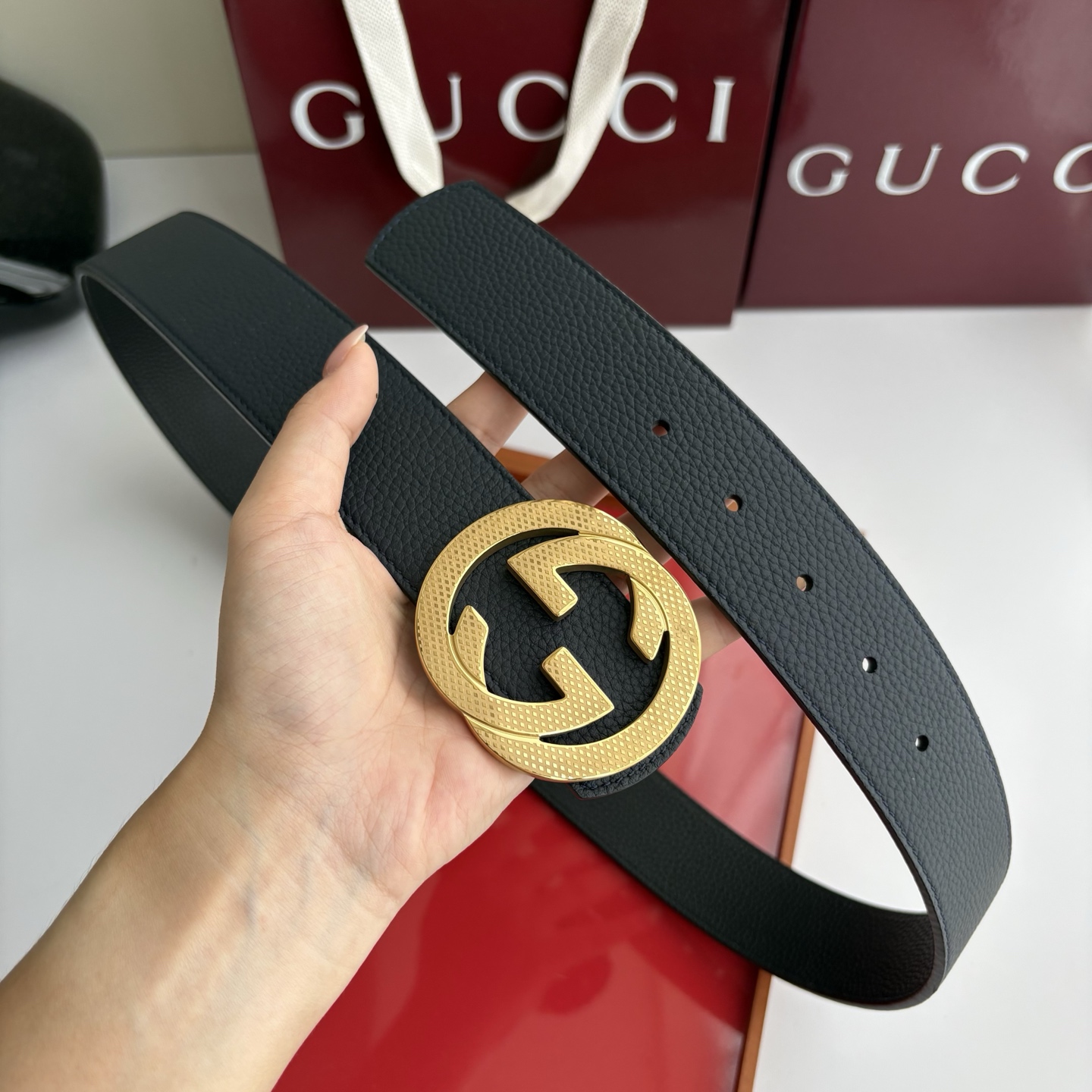 Gucci 经典原单品质，黑蓝双面荔枝纹，纯钢挂扣，精工制作，细节看图，实物拍摄，高端奢华，宽度4.0cm