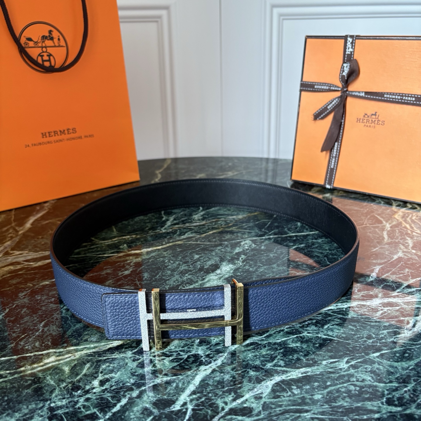 【爱马仕】Hermes 原单爱马仕，宽3.8cm进口原版皮带身，双面可两面用，精品电镀五金 ！