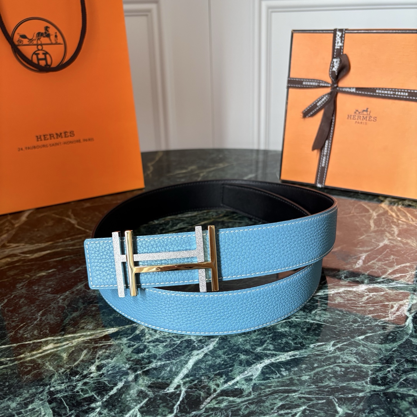 【爱马仕】Hermes 原单爱马仕，宽3.8cm进口原版皮带身，双面可两面用，精品电镀五金 ！
