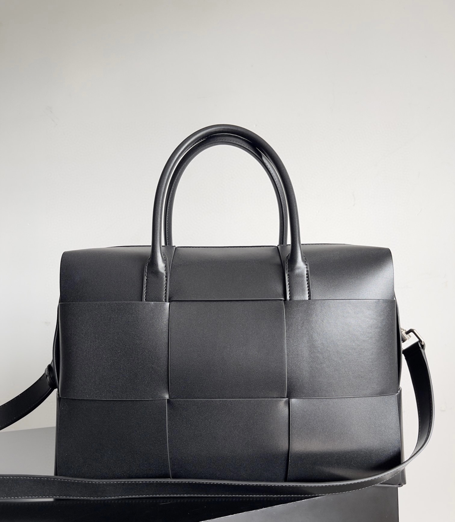 Bottega Veneta black