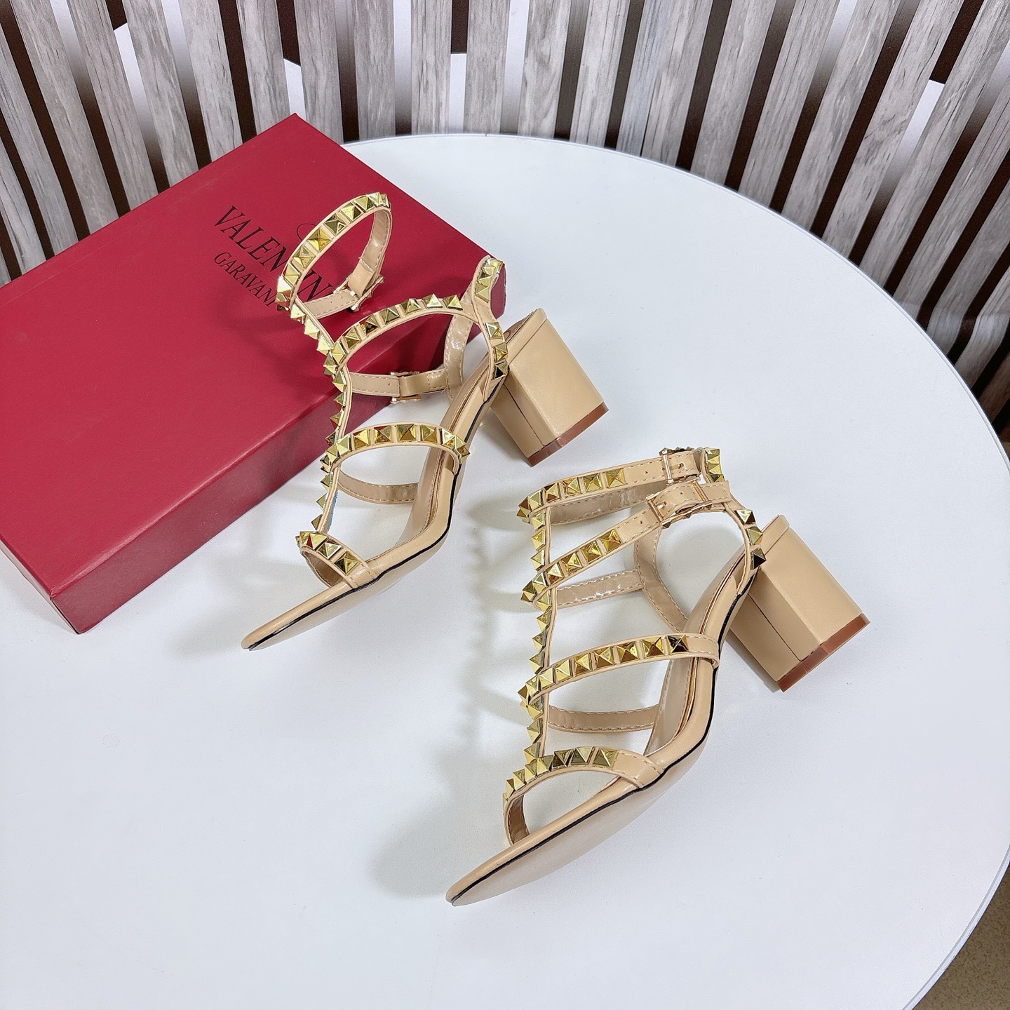 Valentino Haute Couture Classic Luxury Leather Shoe Ref.99156773 3