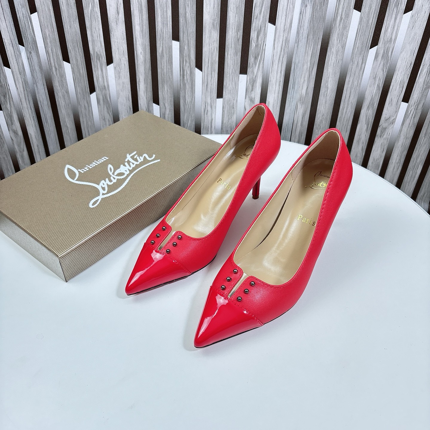 Christian Louboutin Classic Luxury Leather Shoe Loafer Ref 2