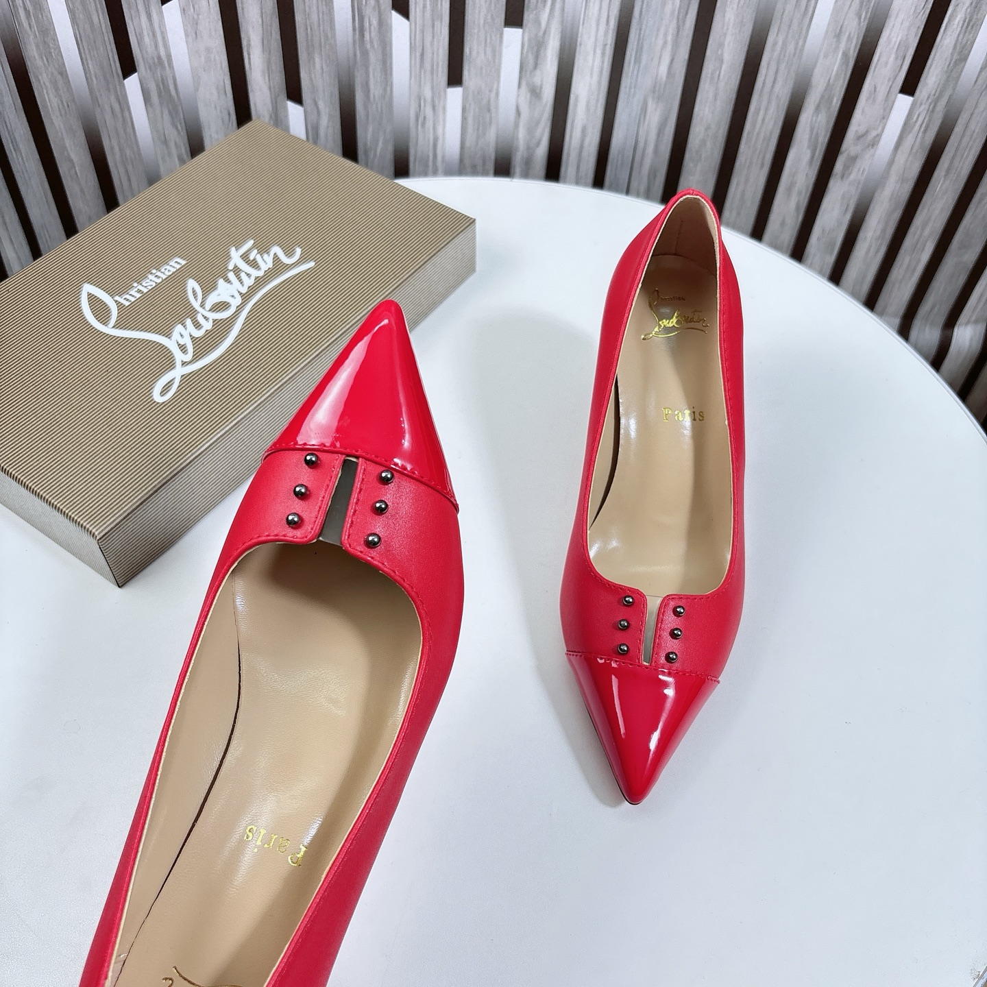 Christian Louboutin Classic Luxury Leather Shoe Loafer Ref 9