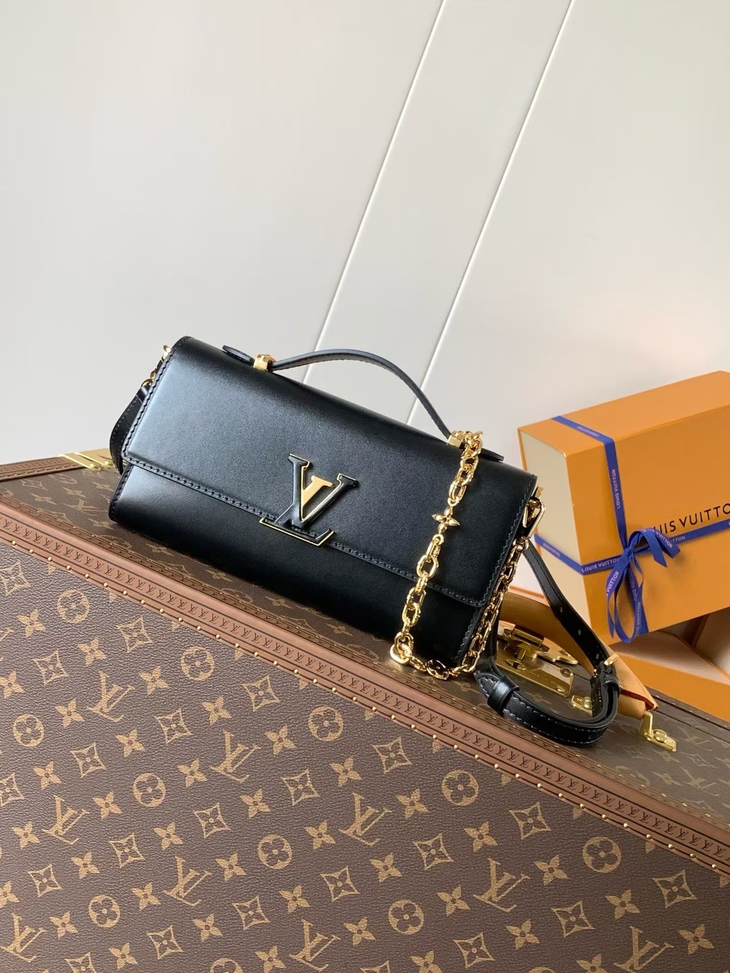 【Chip dinámico 163C01】 Pedido original superior, desarrollo genuino ✨‼ ️El bolso Wallet On Chain Capucines combina una …