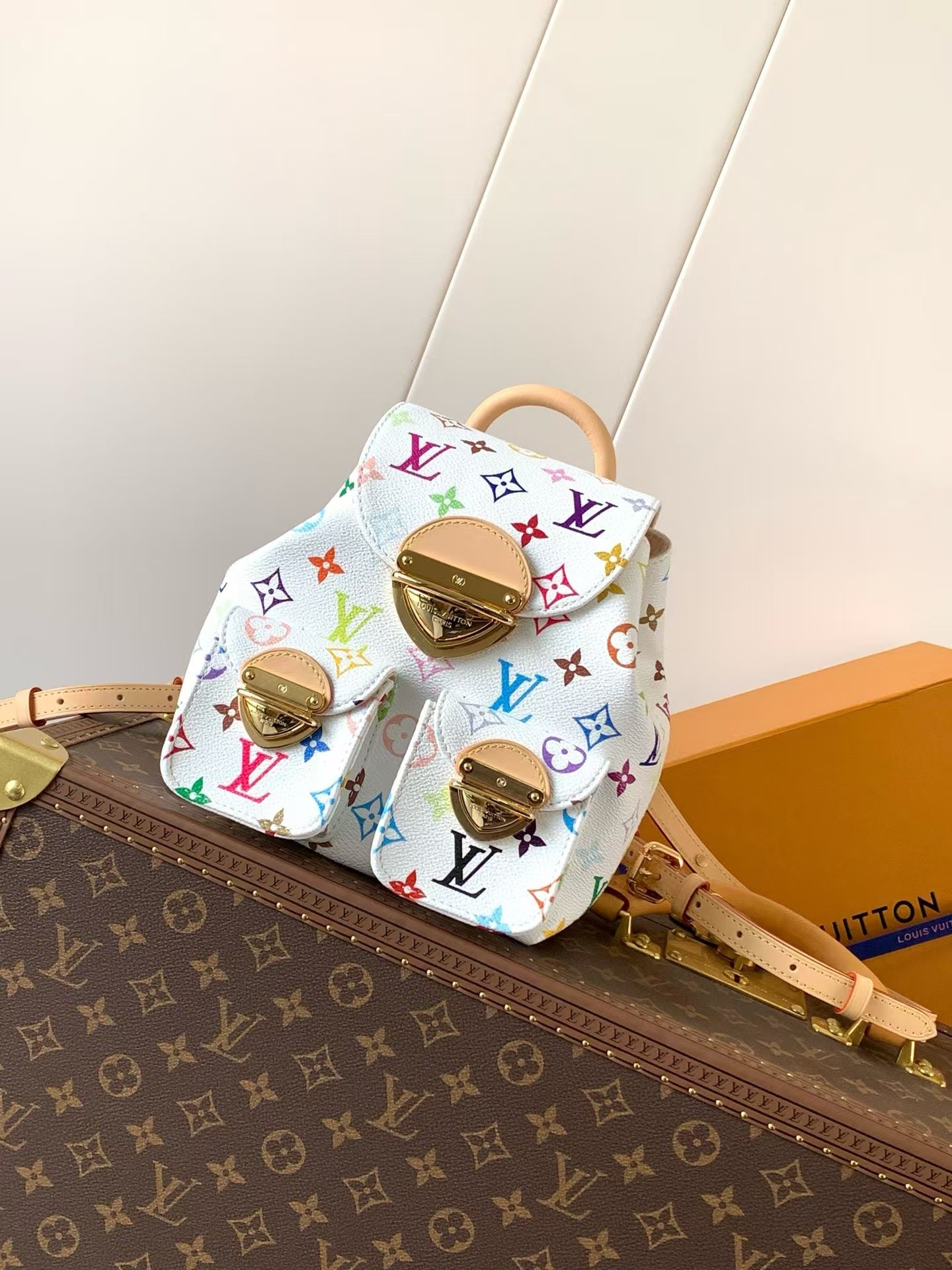 【Chip dinámico 163C01】Pedido original superior, desarrollo genuino✨‼ ️Esta mochila Venecia está hecha de lona revestida…