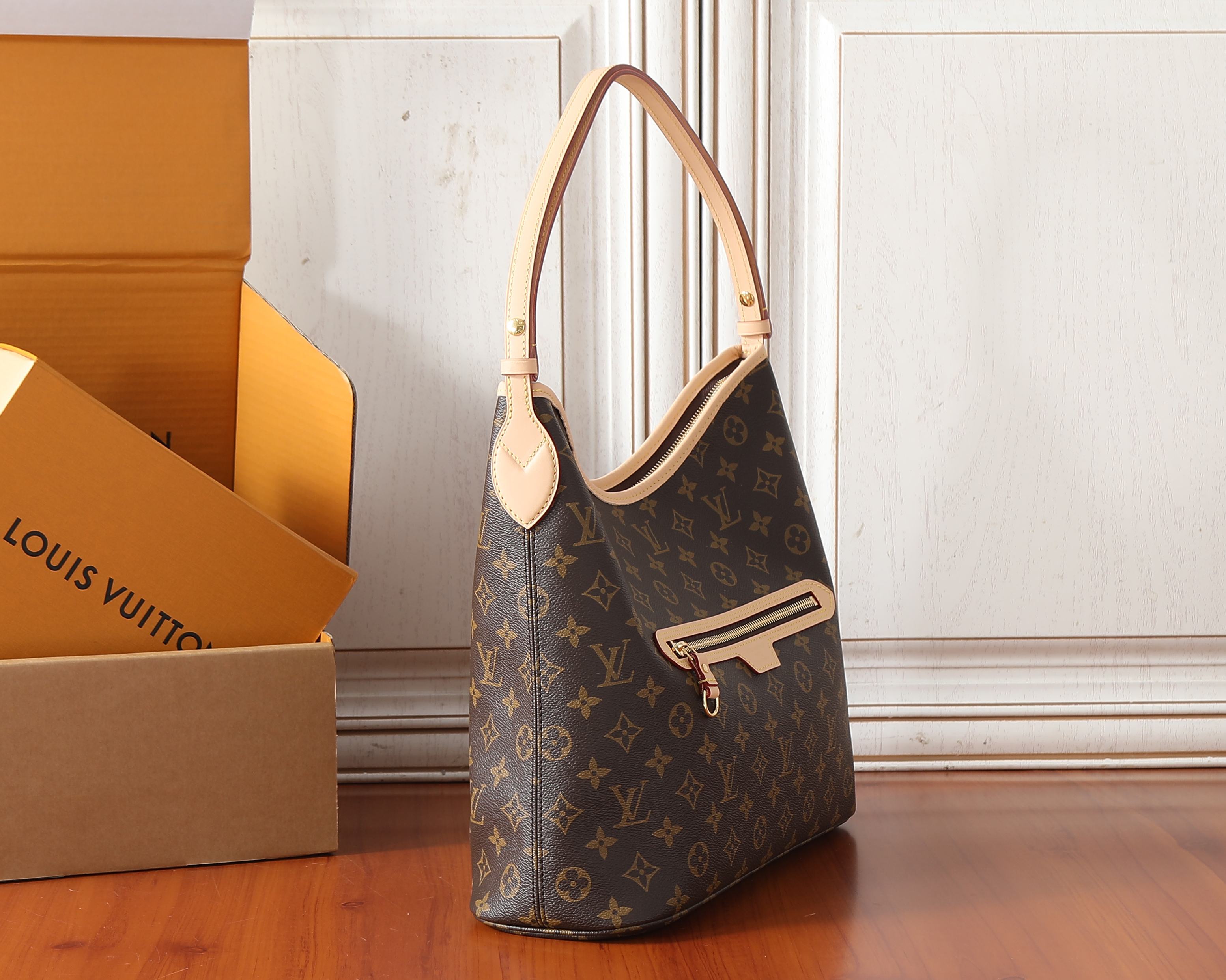 Alternative view of Handbag 10079